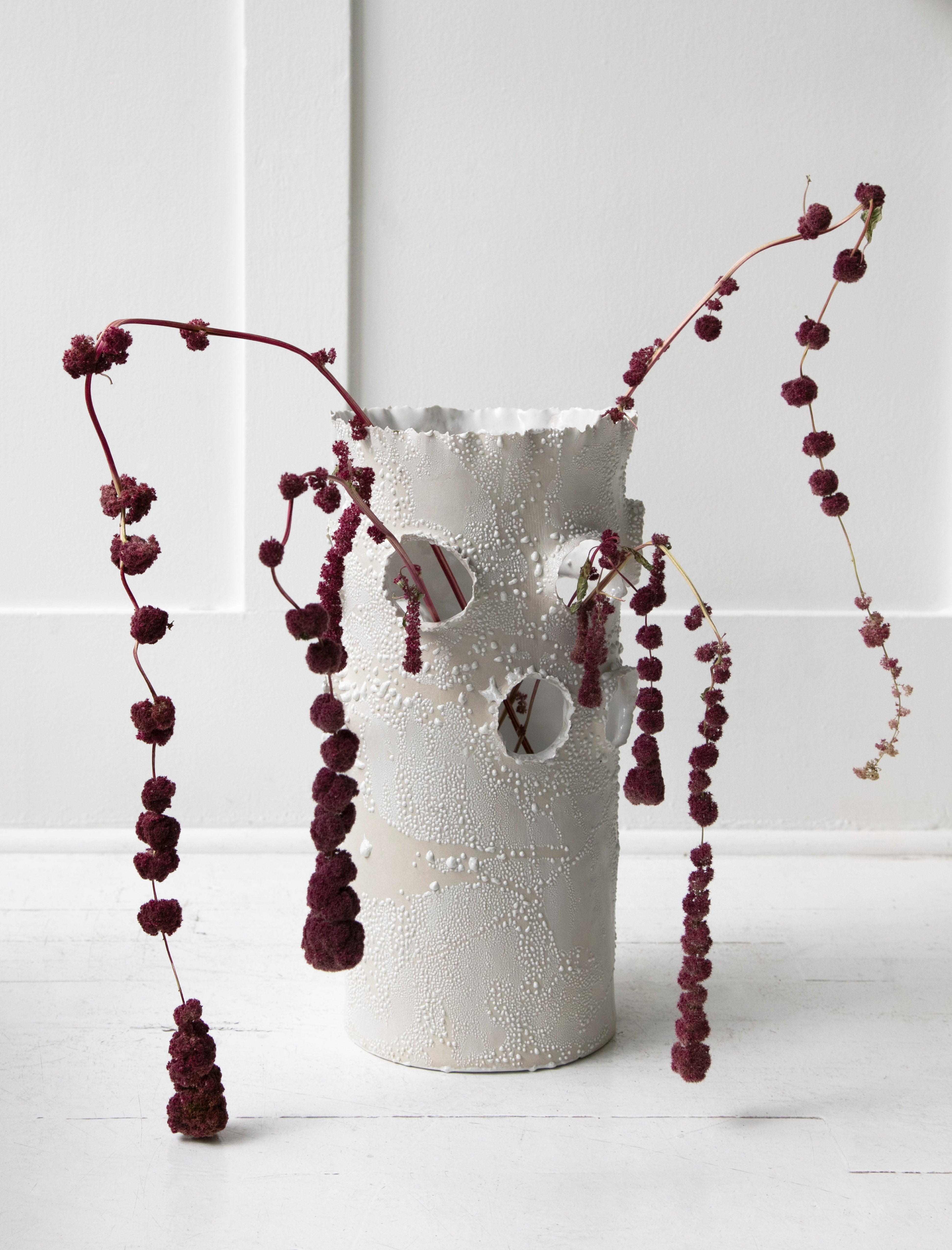 Roosting Vase White Lichen