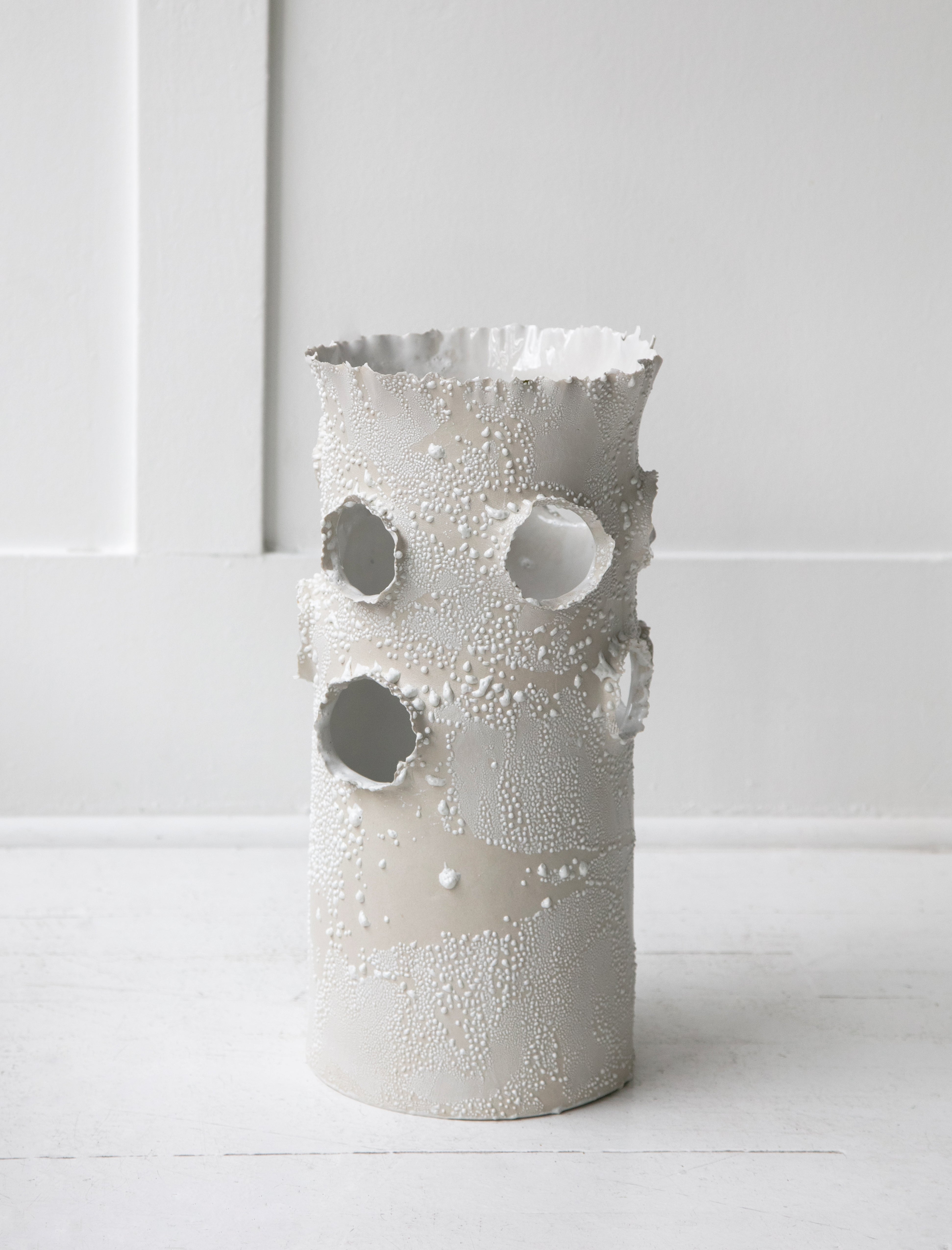 Roosting Vase White Lichen