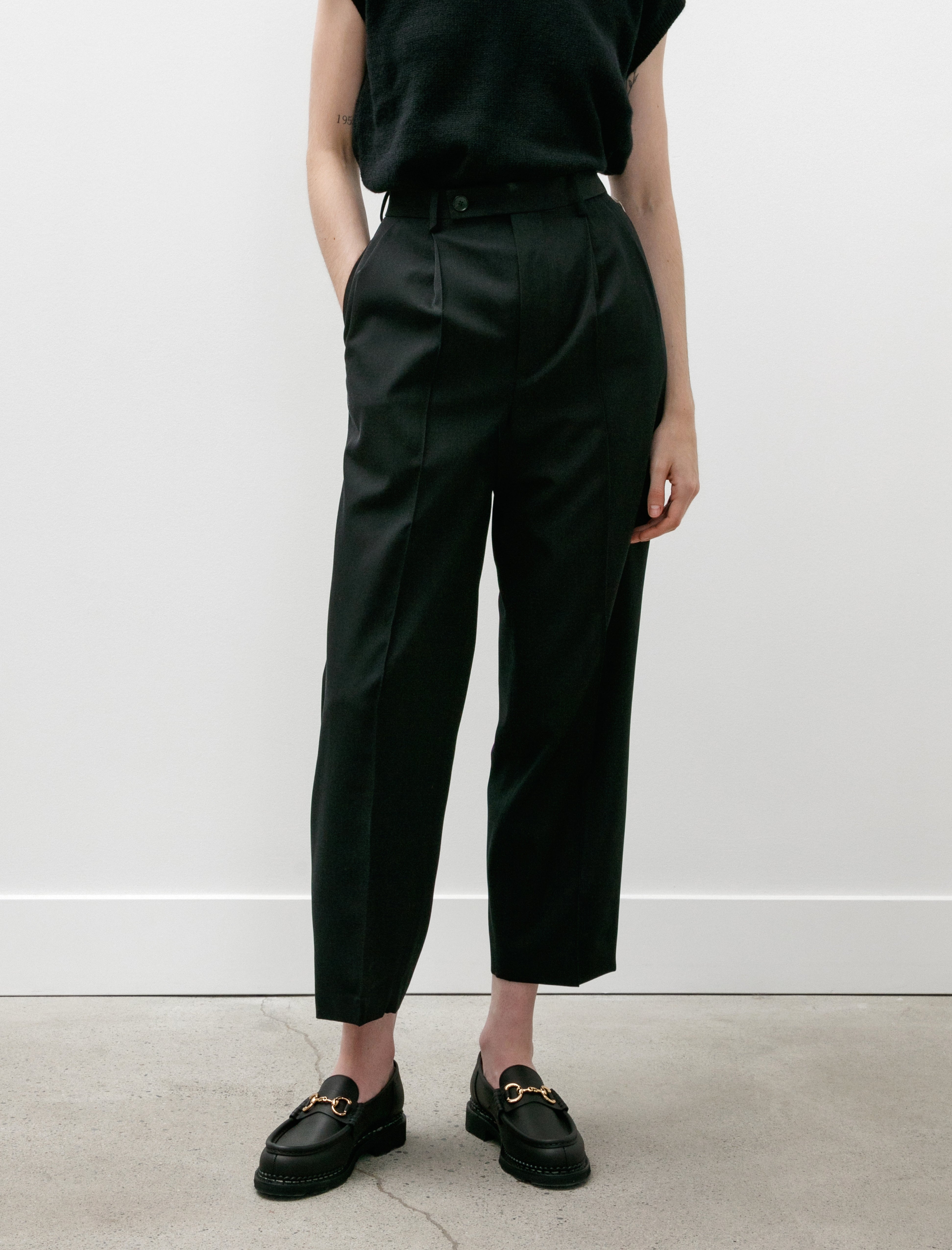 Auralee Light Wool Max Gabardine Slacks Top Black