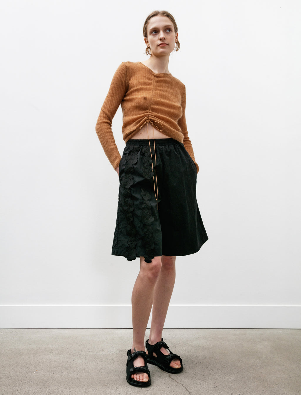 Cecilie Bahnsen Angel Flower Shorts Black – Neighbour