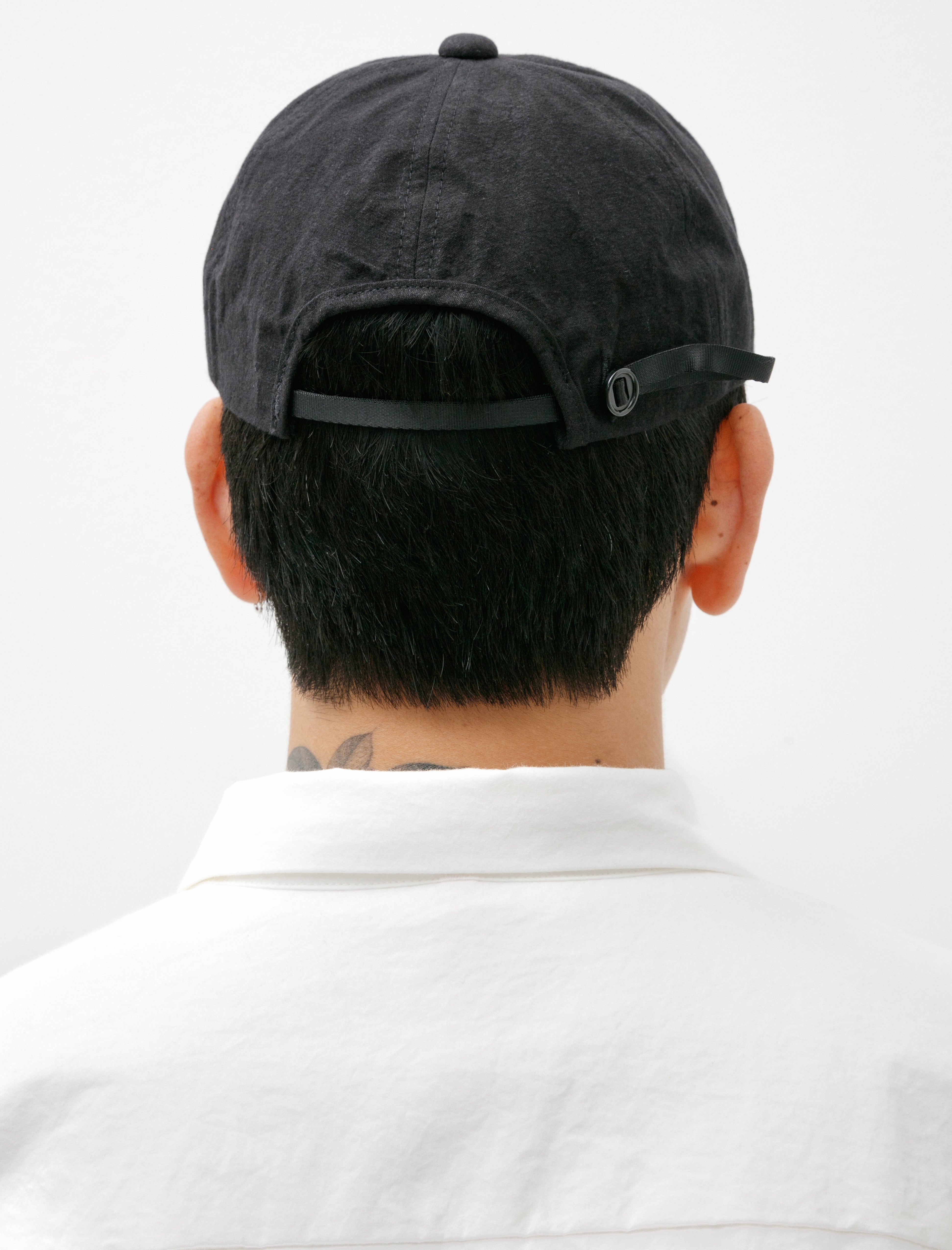 MAN-TLE R0 Cap 1 Black Wax