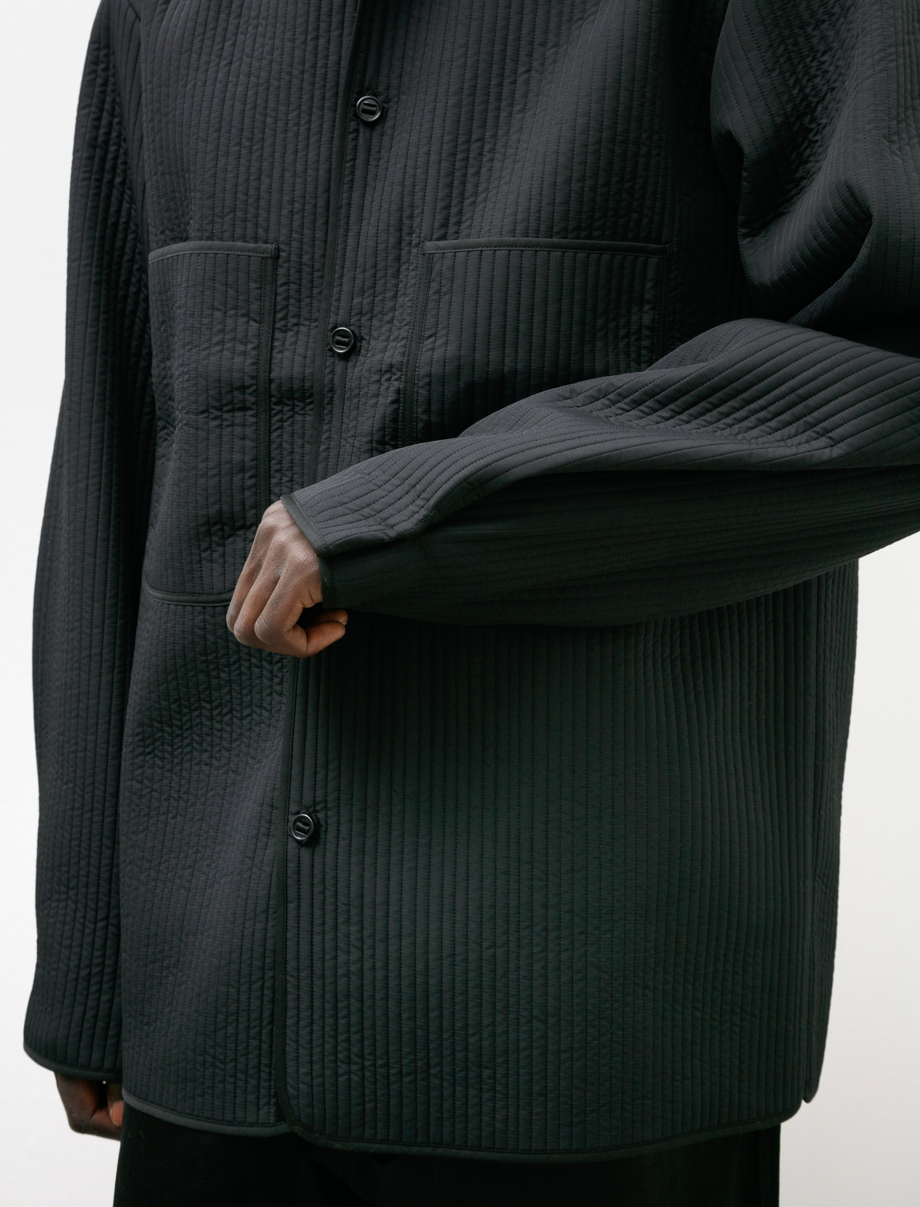 MAN-TLE R17 Outer-4 Black Nubi