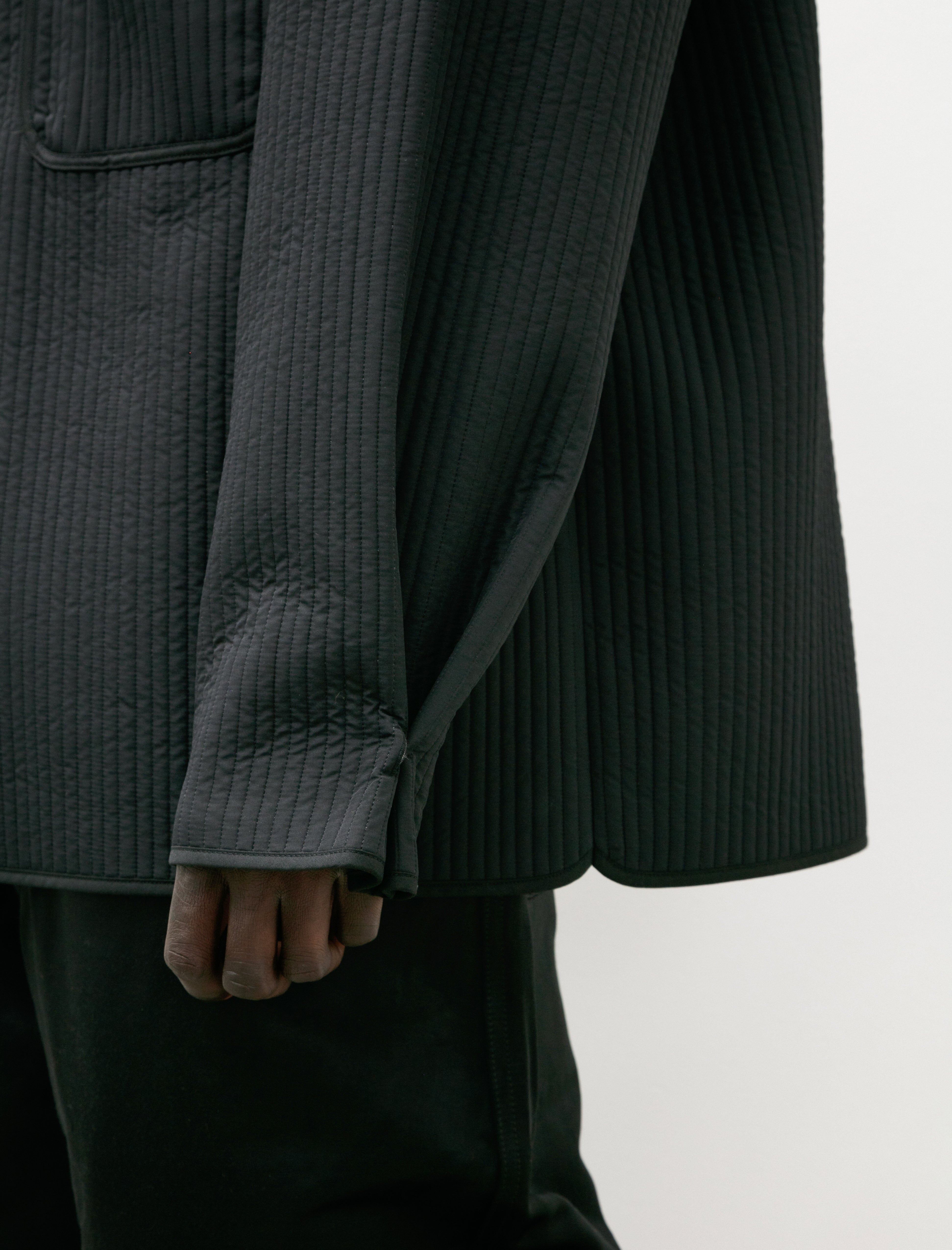 MAN-TLE R17 Outer-4 Black Nubi