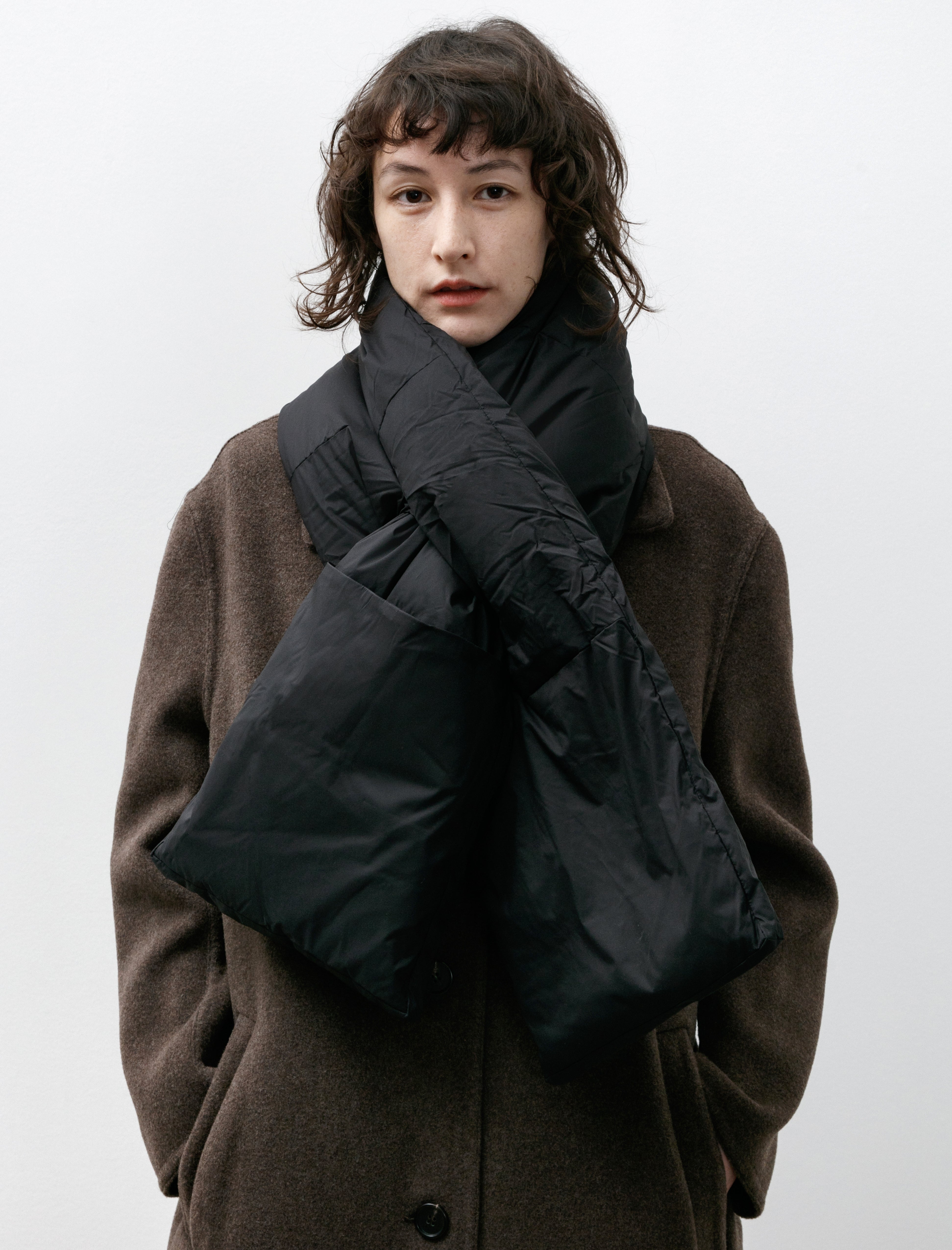 Veilance Conduit Scarf Black