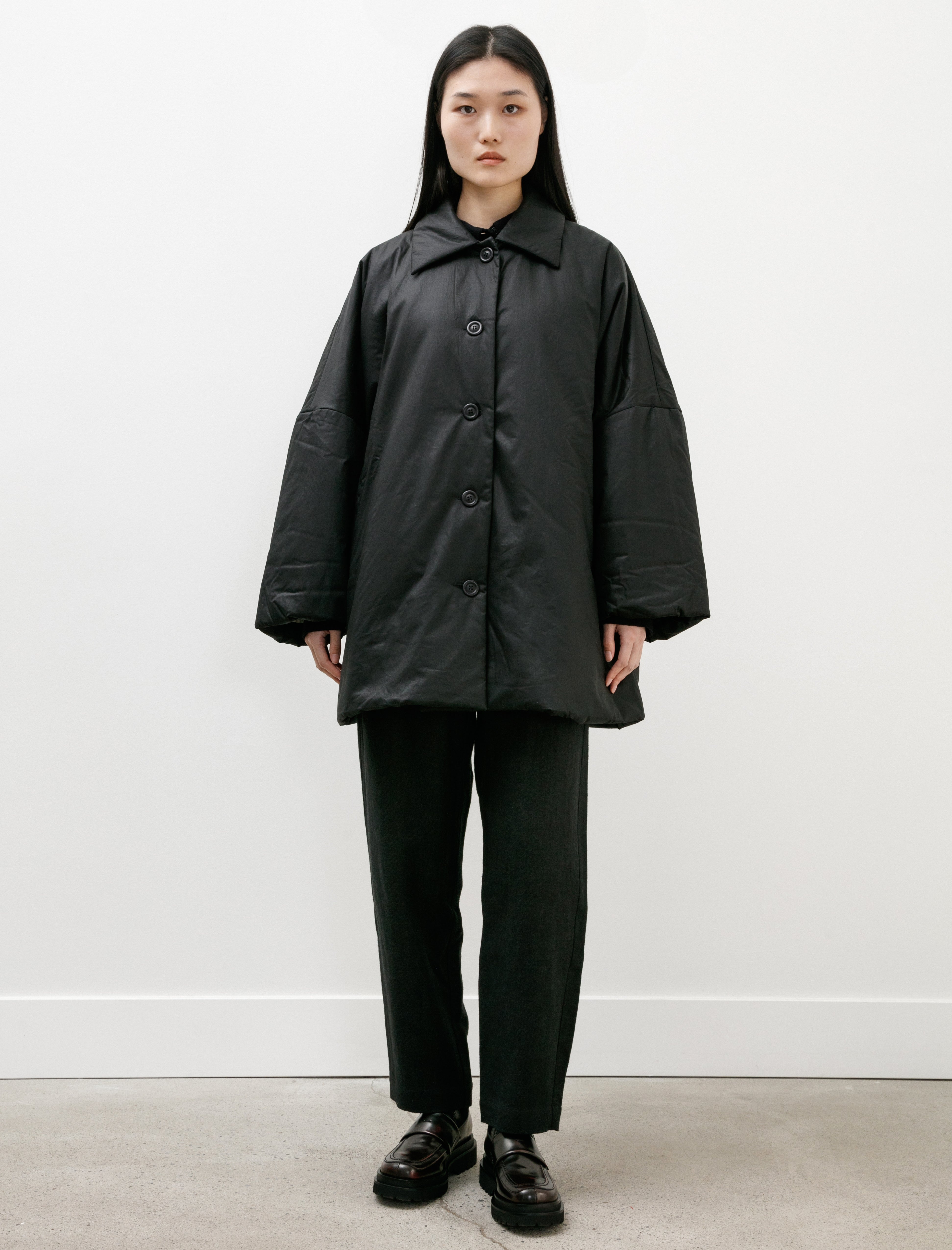 Casey Casey Triangle Coat Lacqed Black