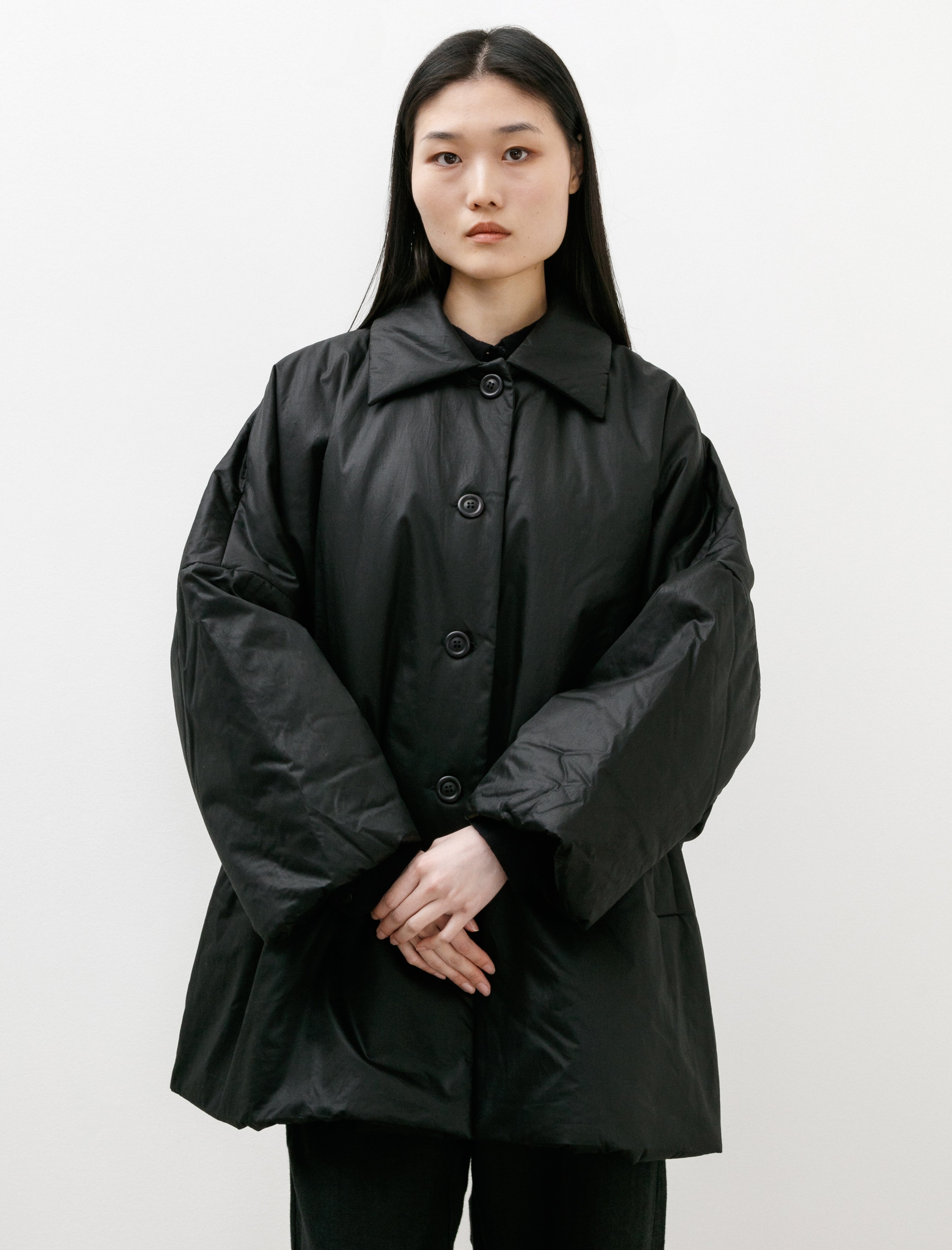 Casey Casey Triangle Coat Lacqed Black
