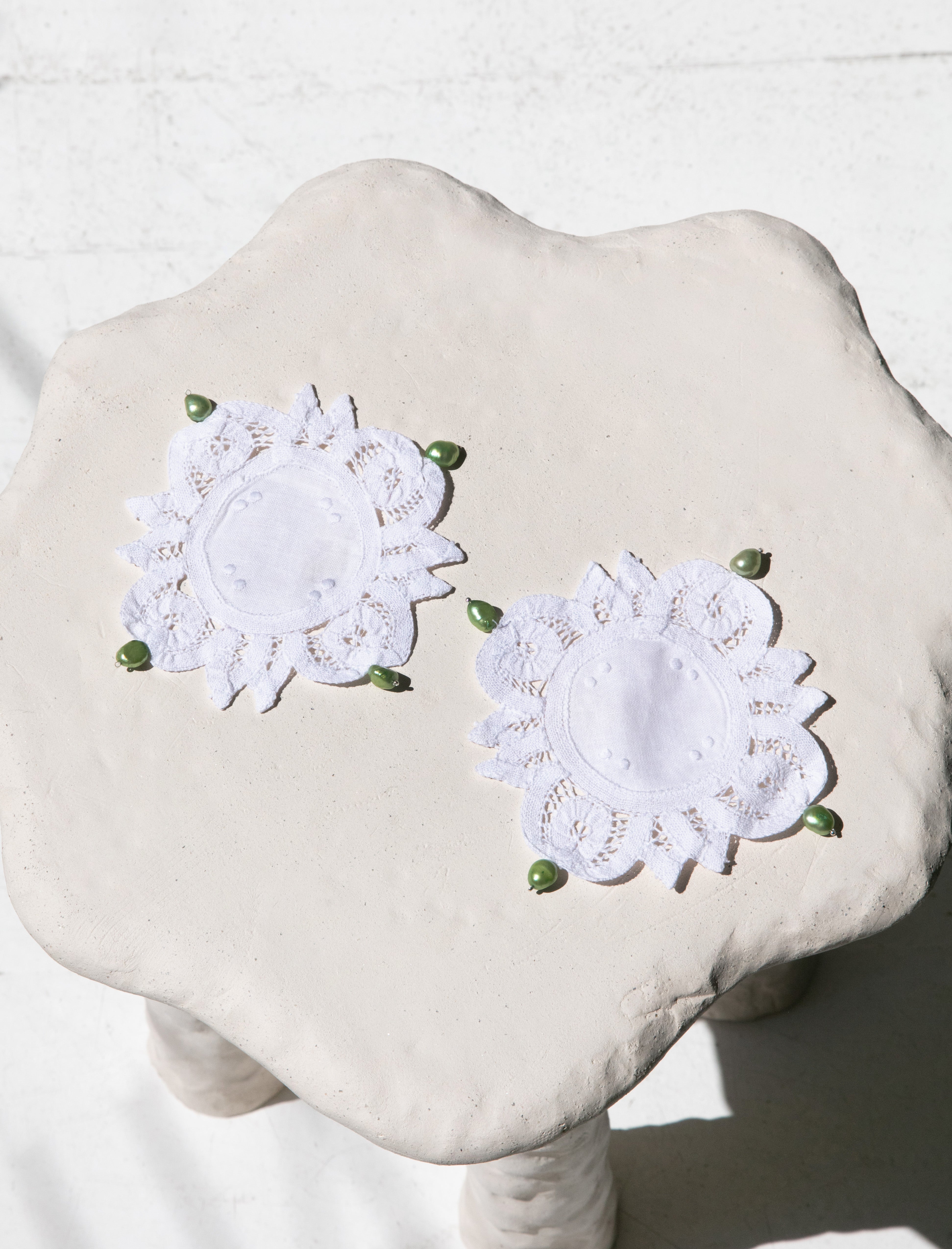 Gohar World Coaster Lace with Green Pea Pearl