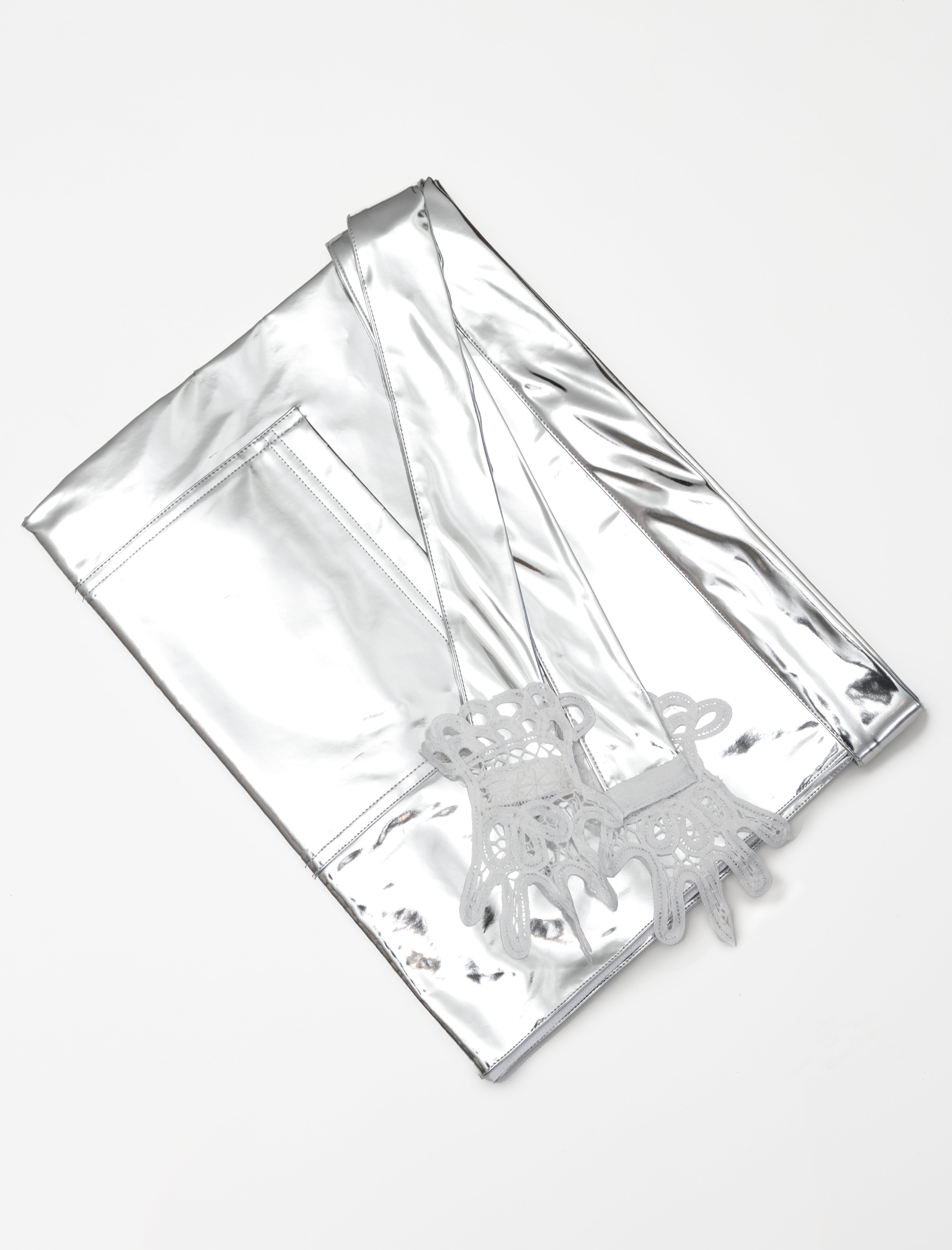 Gohar World Apron with Lace Hands Appliqué Silver