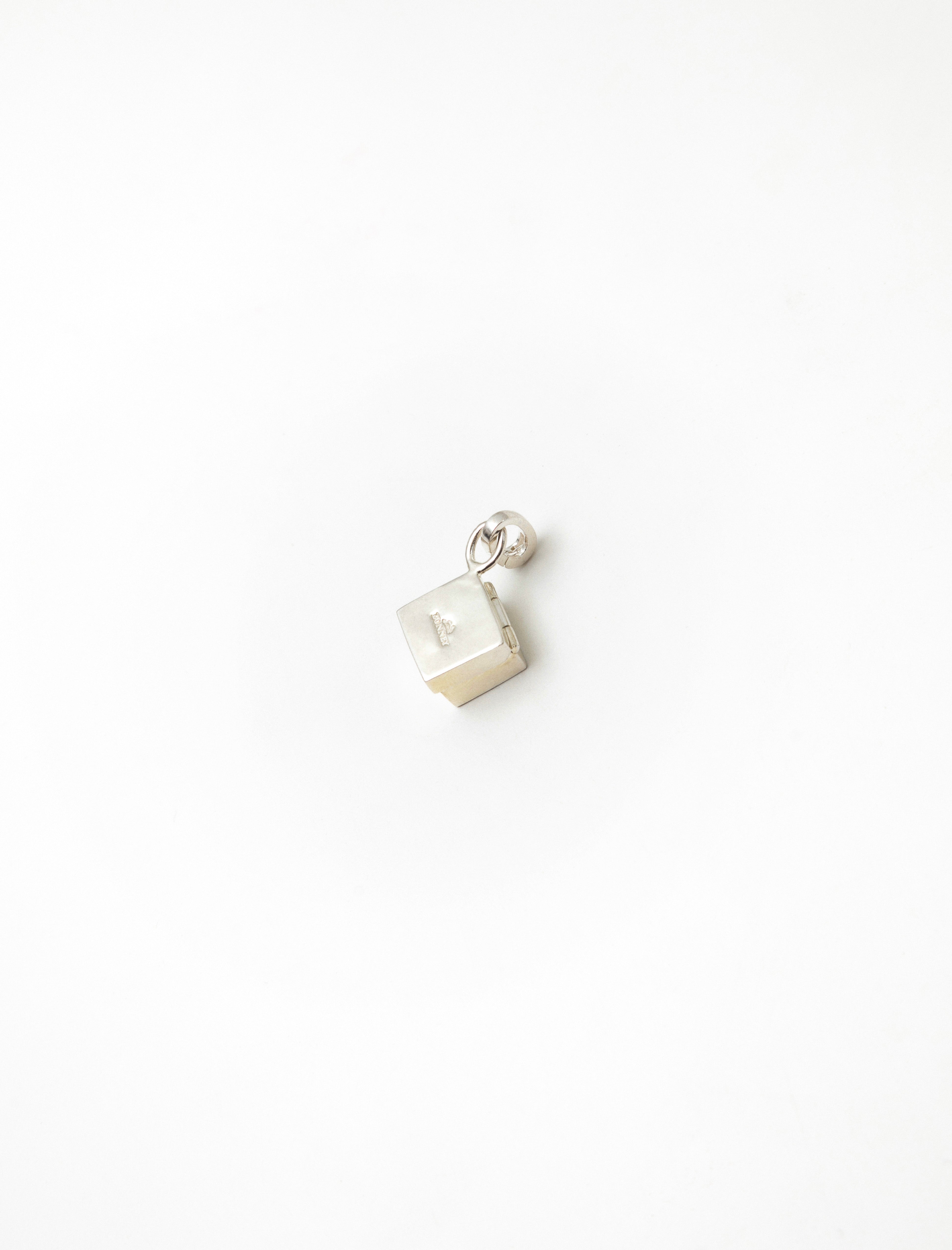 Bunney Jewellery Box Charm w/ Clasp Silver