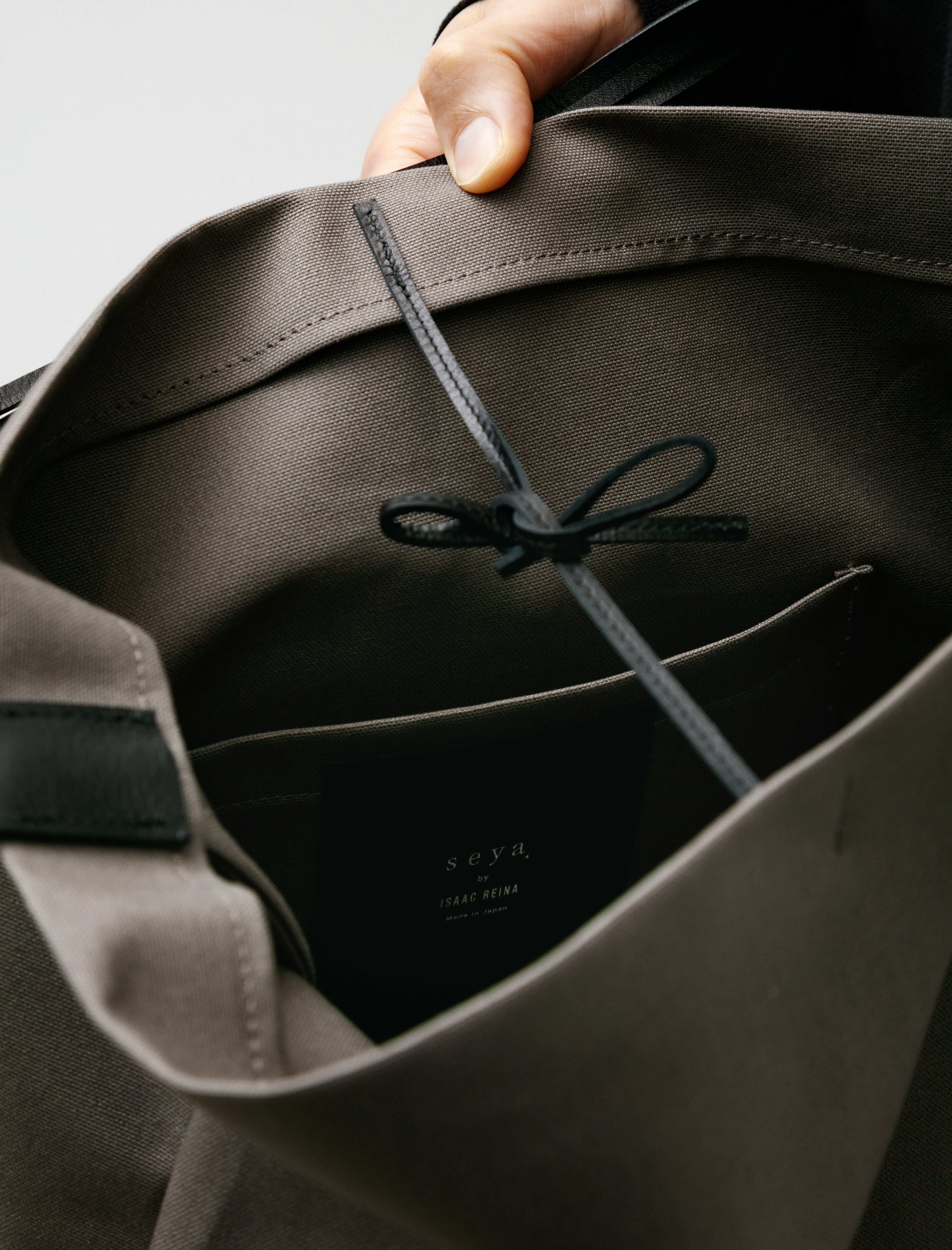 Seya X Isaac Reina Canvas Chasen Hobo Large Ecorse