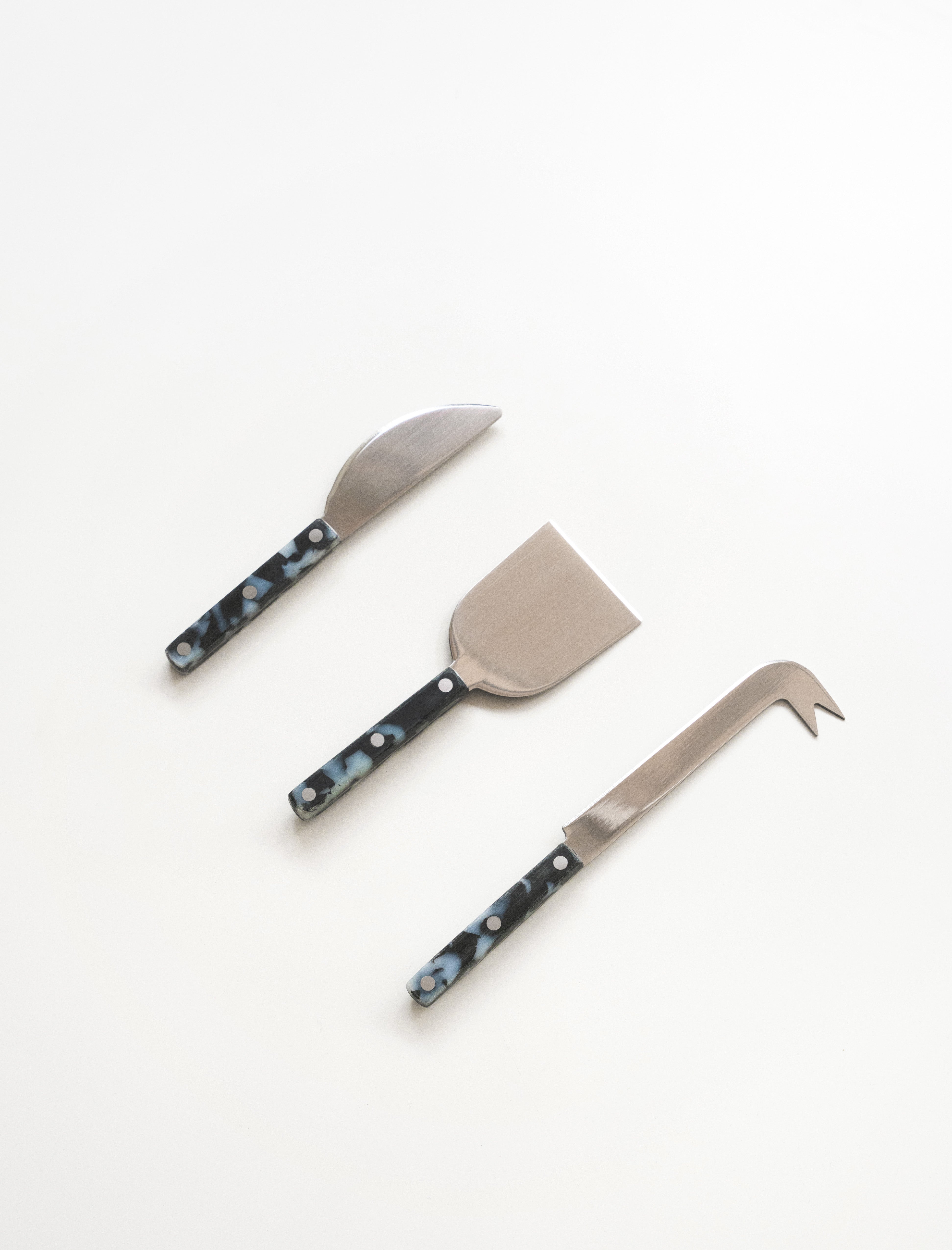 Fredericks and Mae Cheese Knives Set