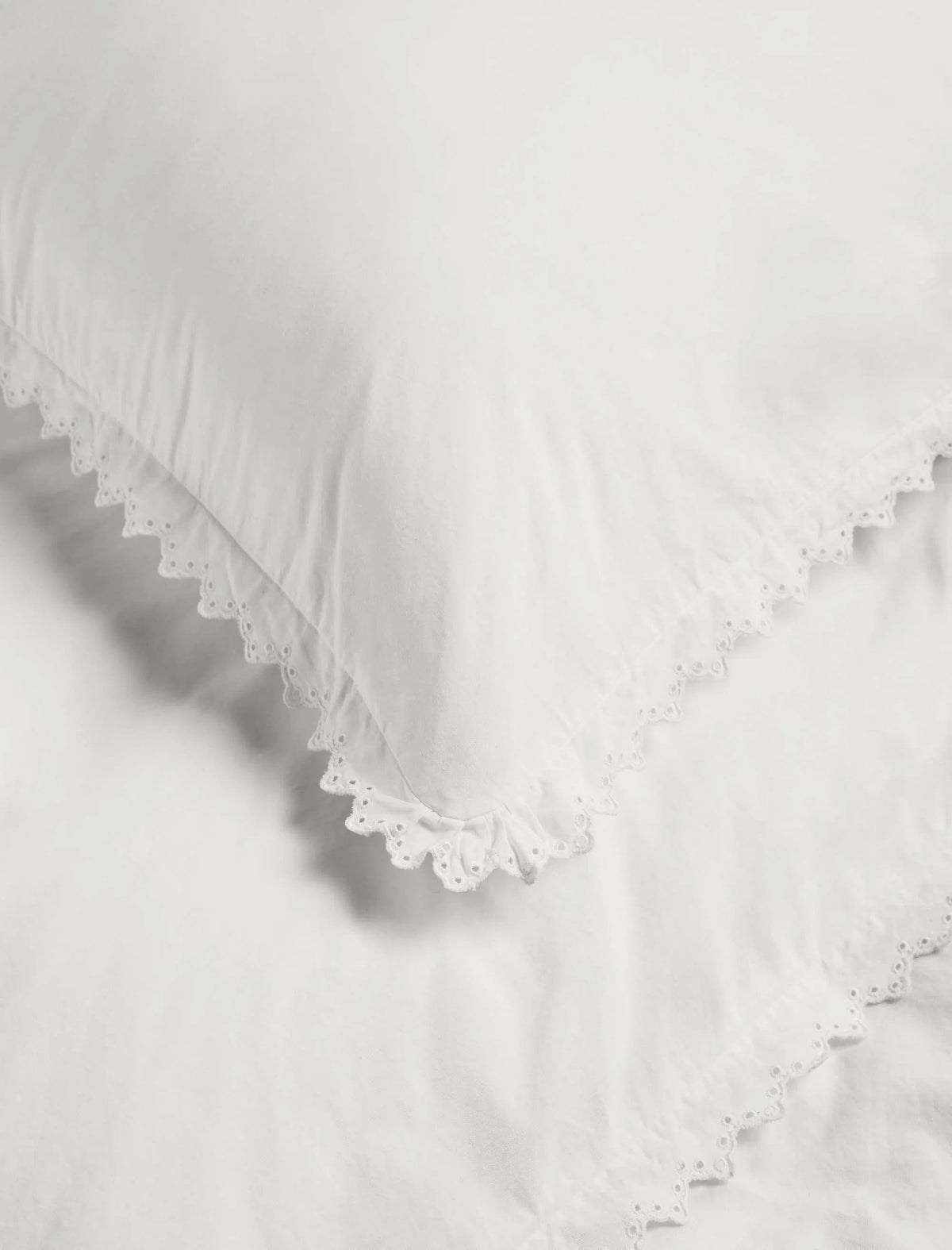 Anaïs Broderie Anglaise Pillow Sham White