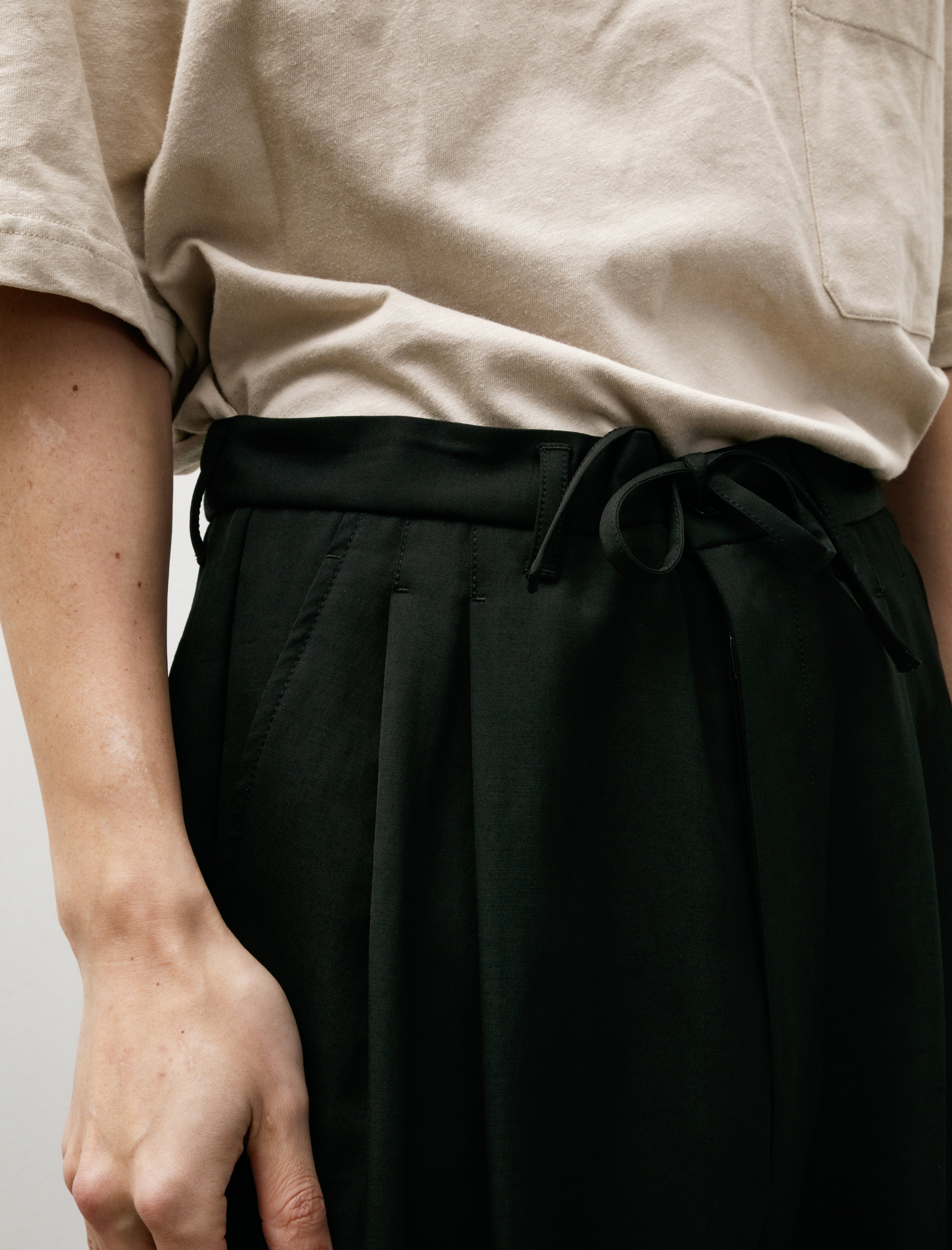 Lemaire Drawstring Pleated Pants Black