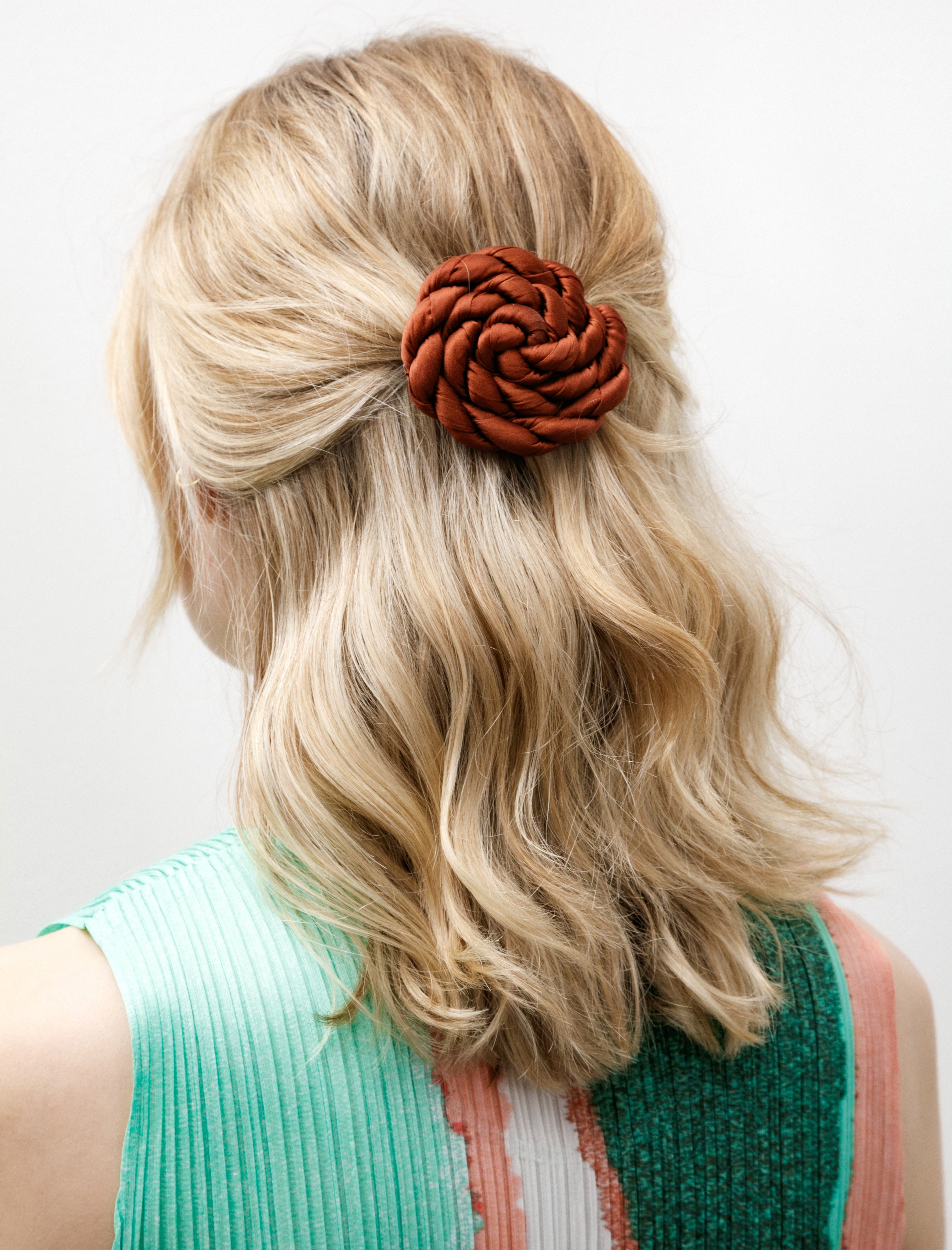 Azur Silk Round Hair Clip Mahogany