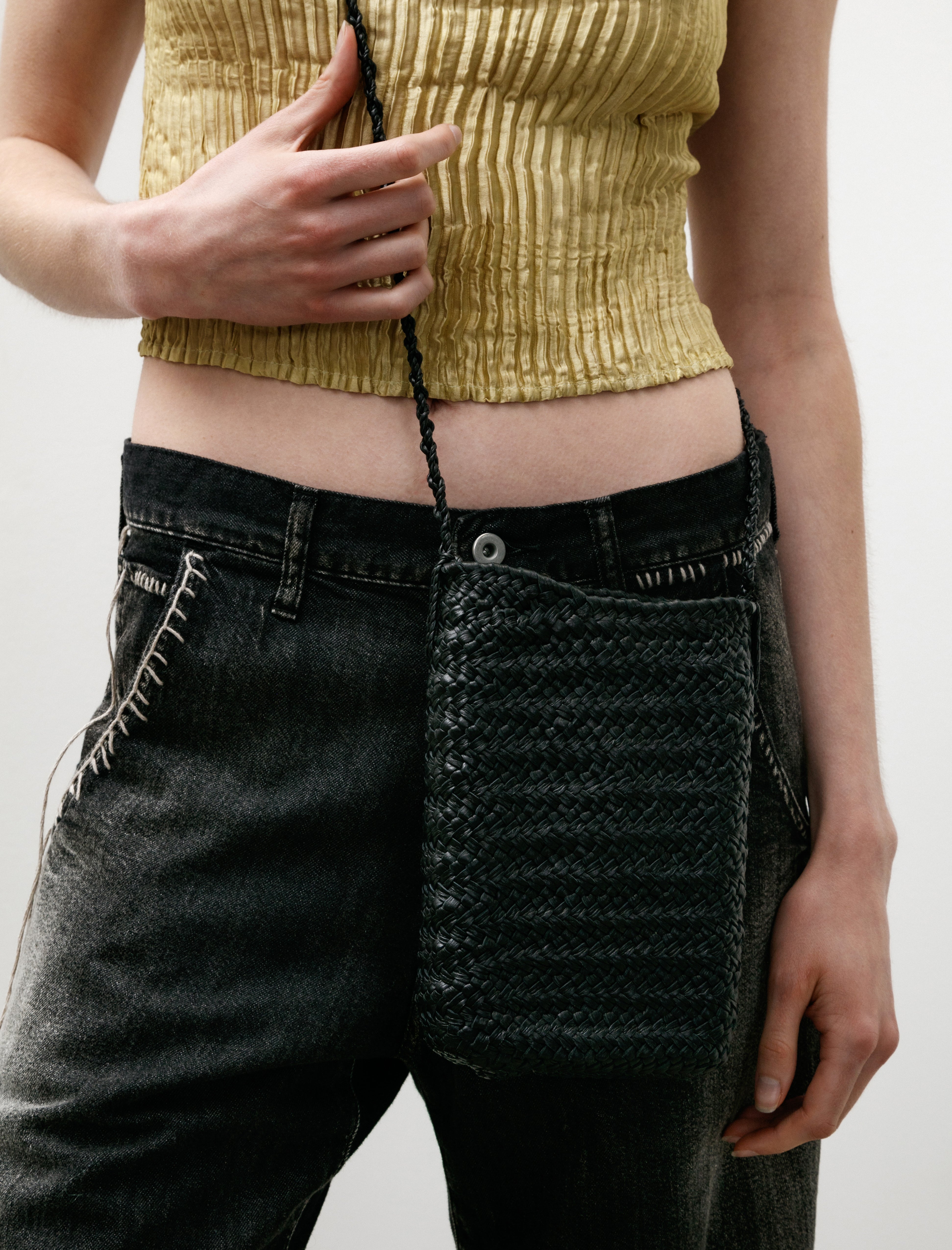 Aeta Thin Basket Bag XS Leather Black