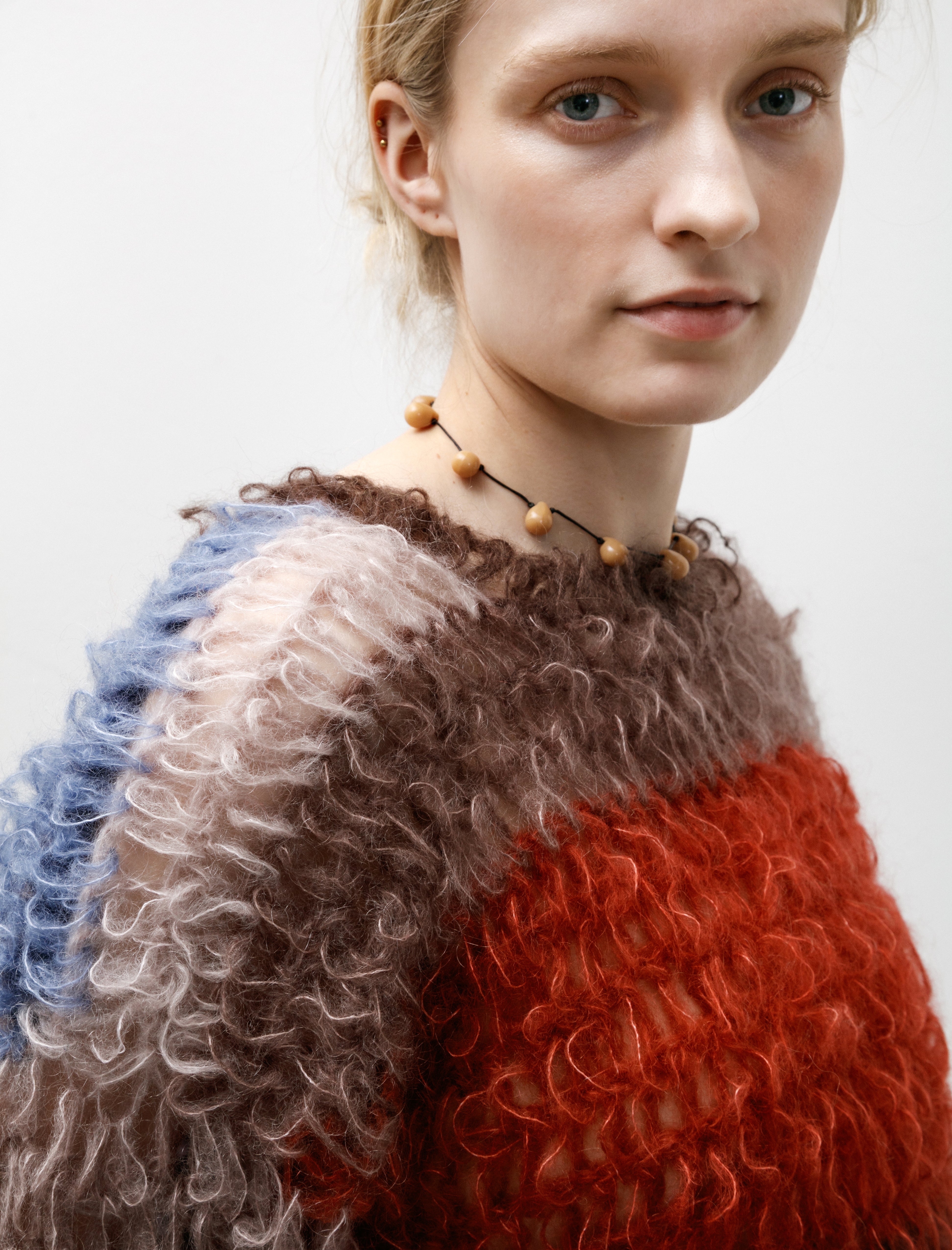 Wide Arm Pullover Brown/Red/Yellow