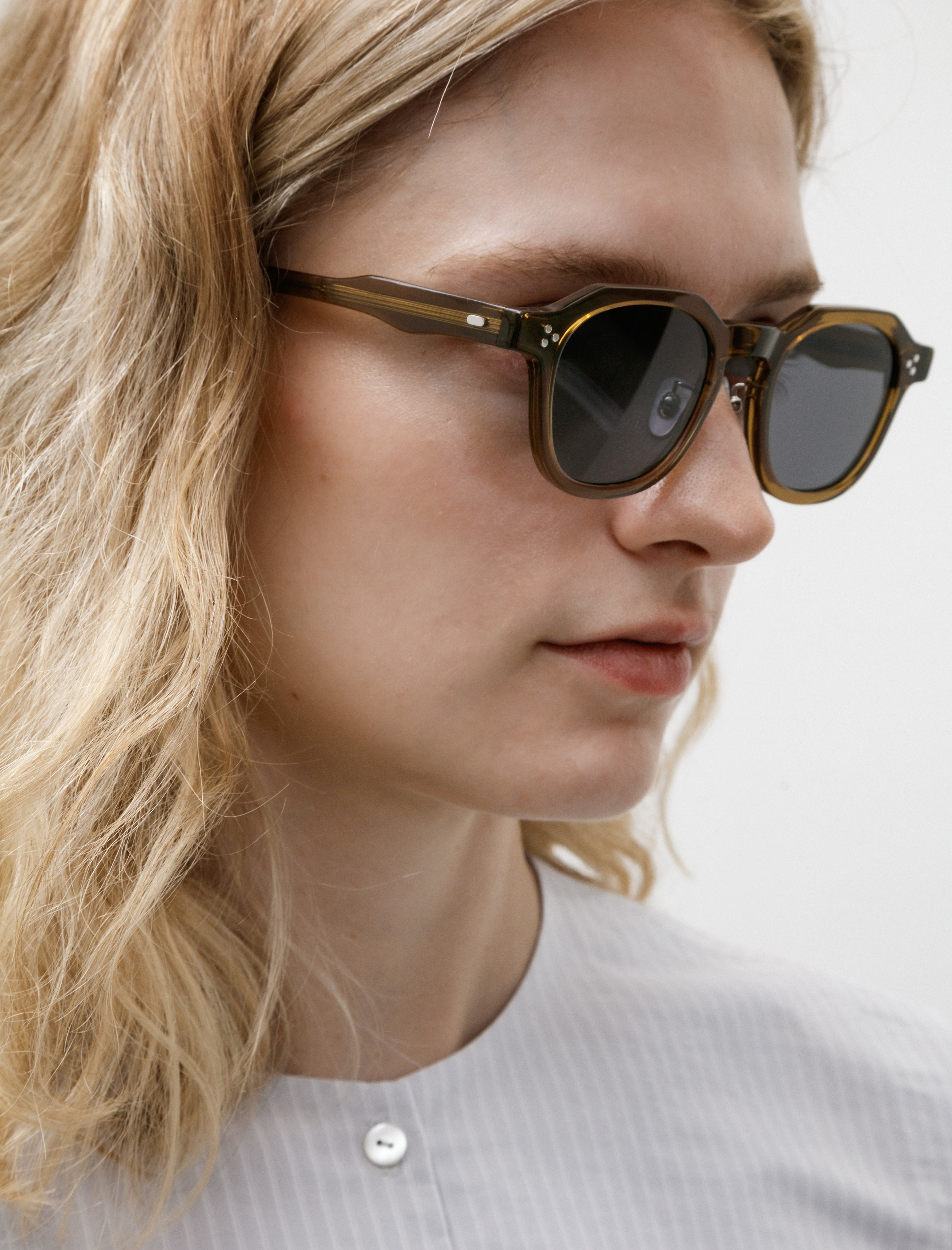 Dry Pond Salvi Sunglasses Olive/Dark Grey