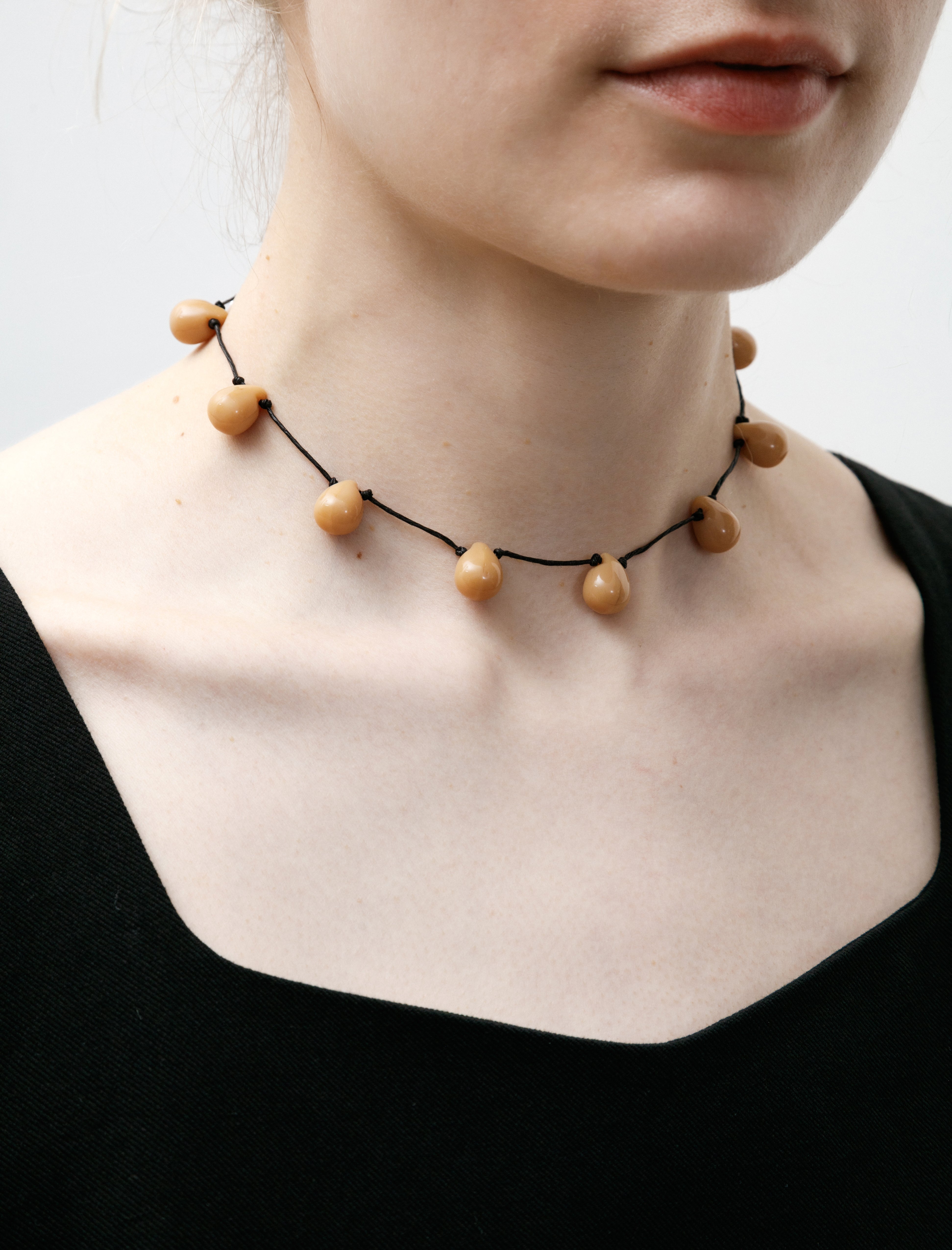 Sisi Joia Noue Necklace Beige/Black