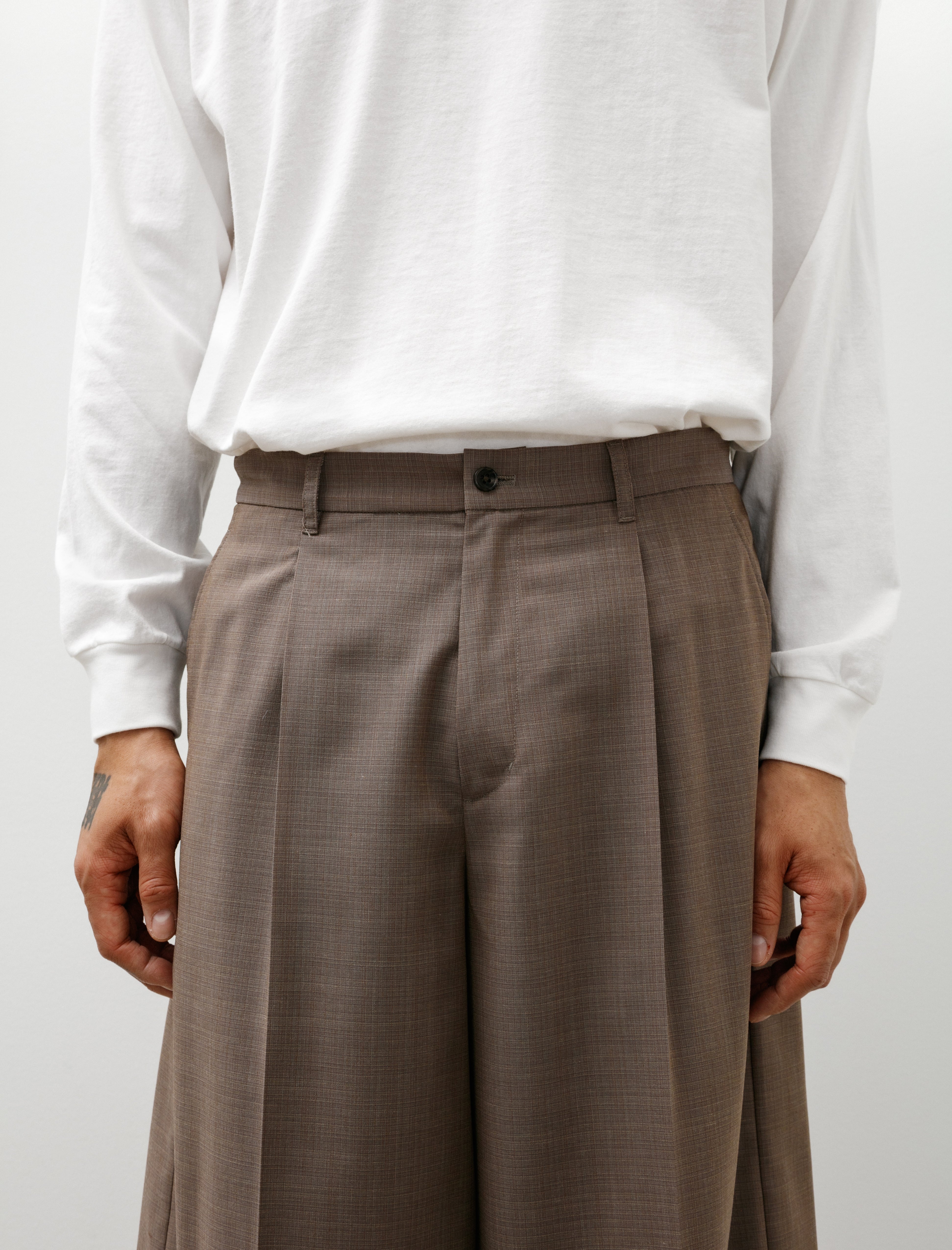 Tuck Wide Shorts C Stone