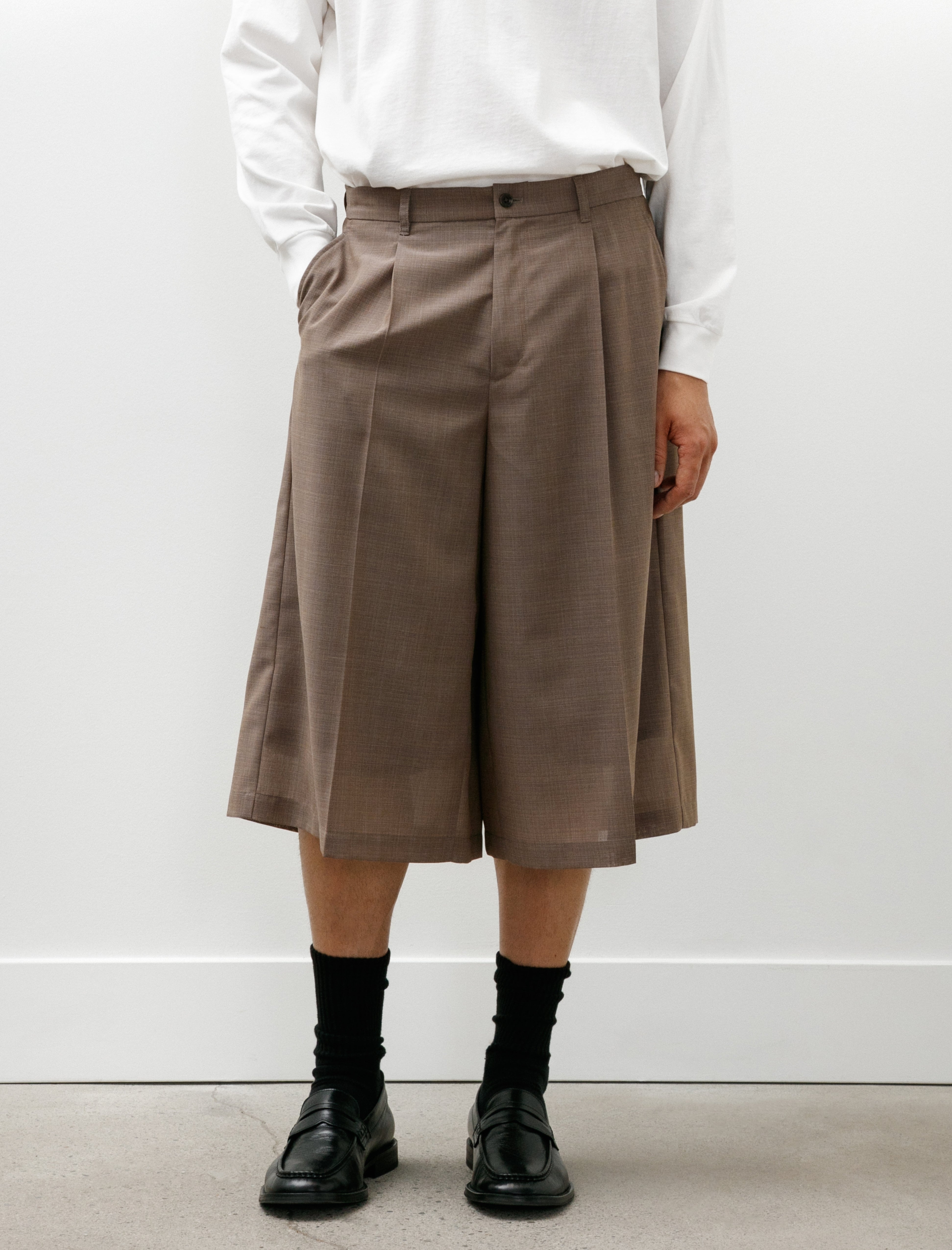 Tuck Wide Shorts C Stone