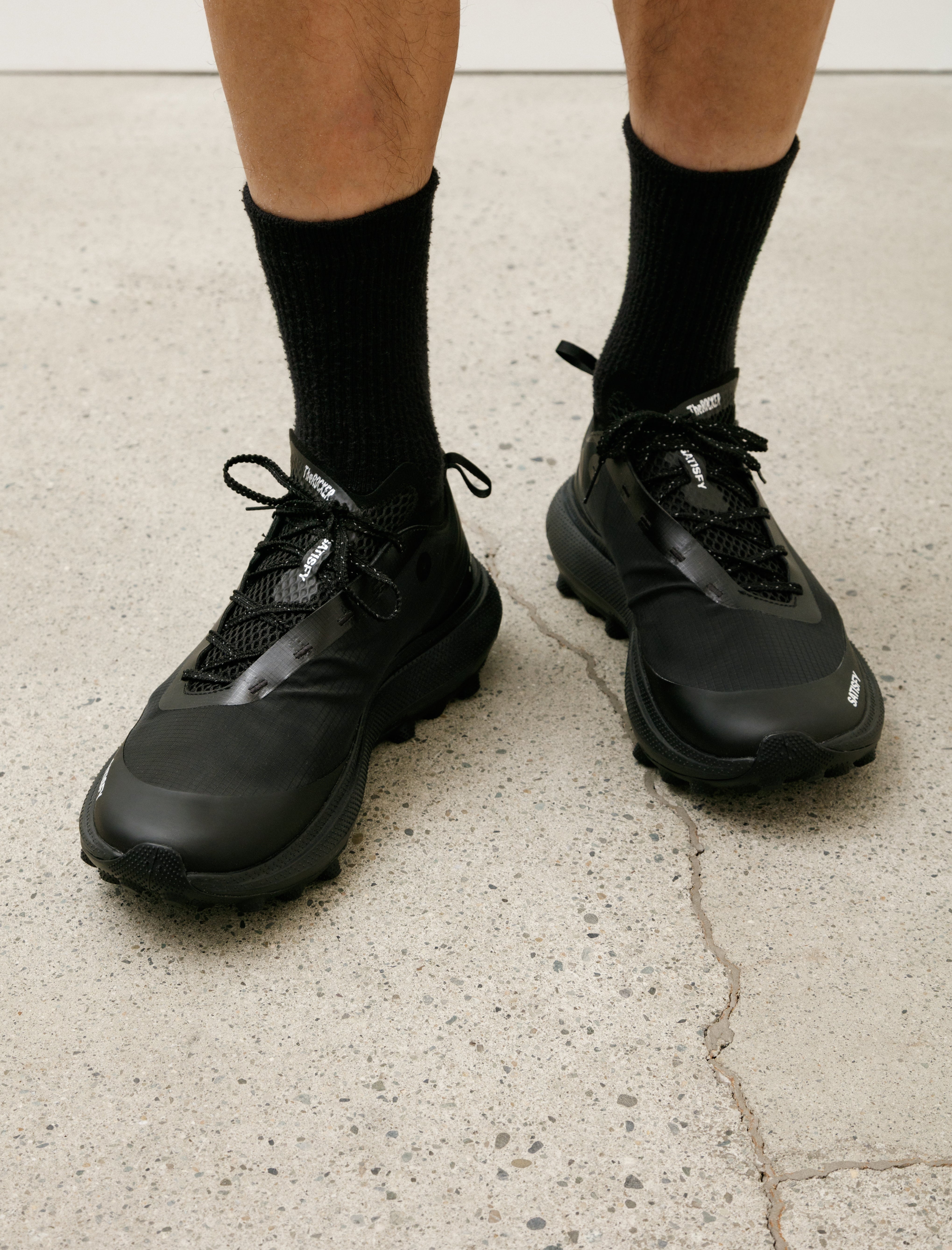 Satisfy TheRocker Jet Black