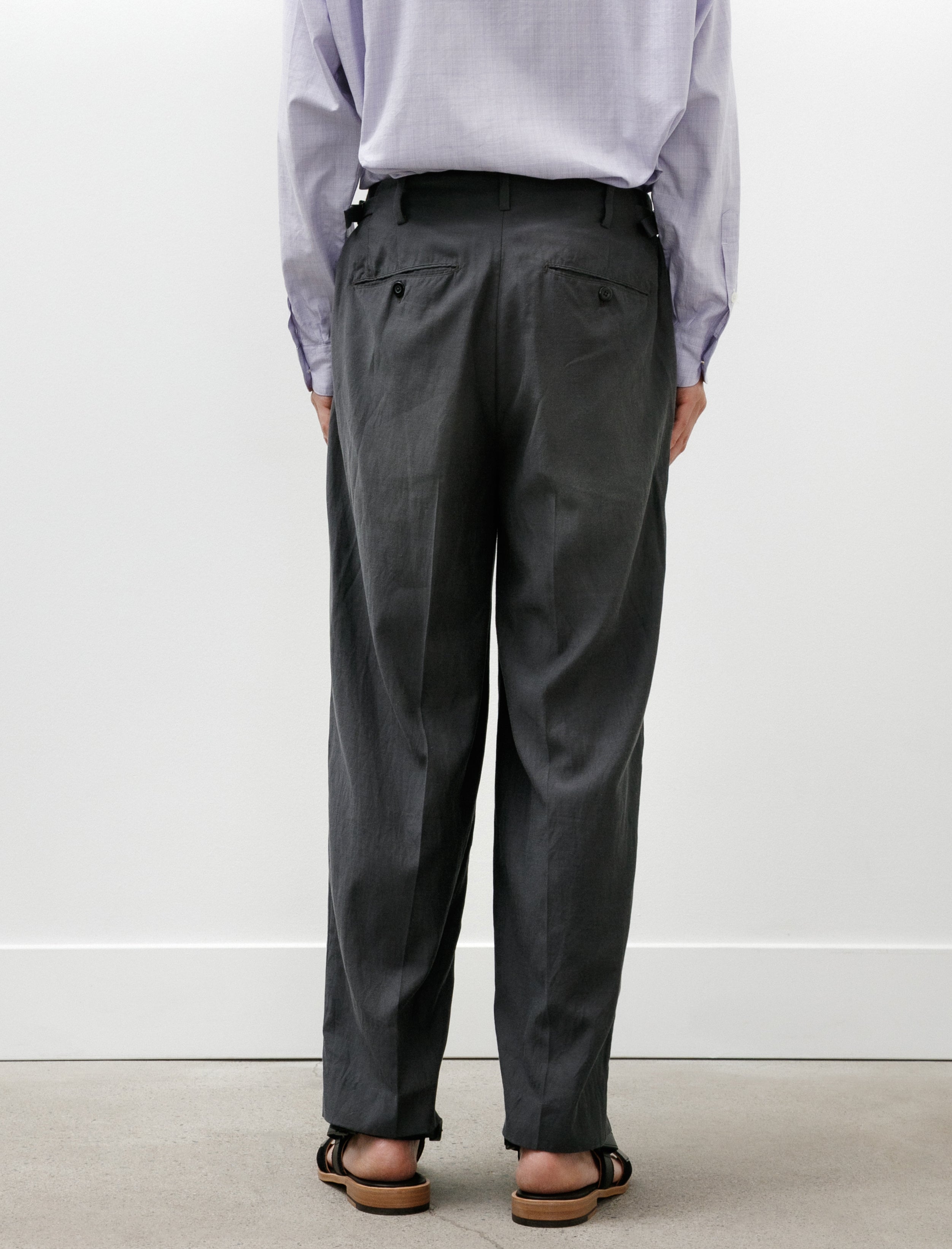 Niceness Howlett Fade Black