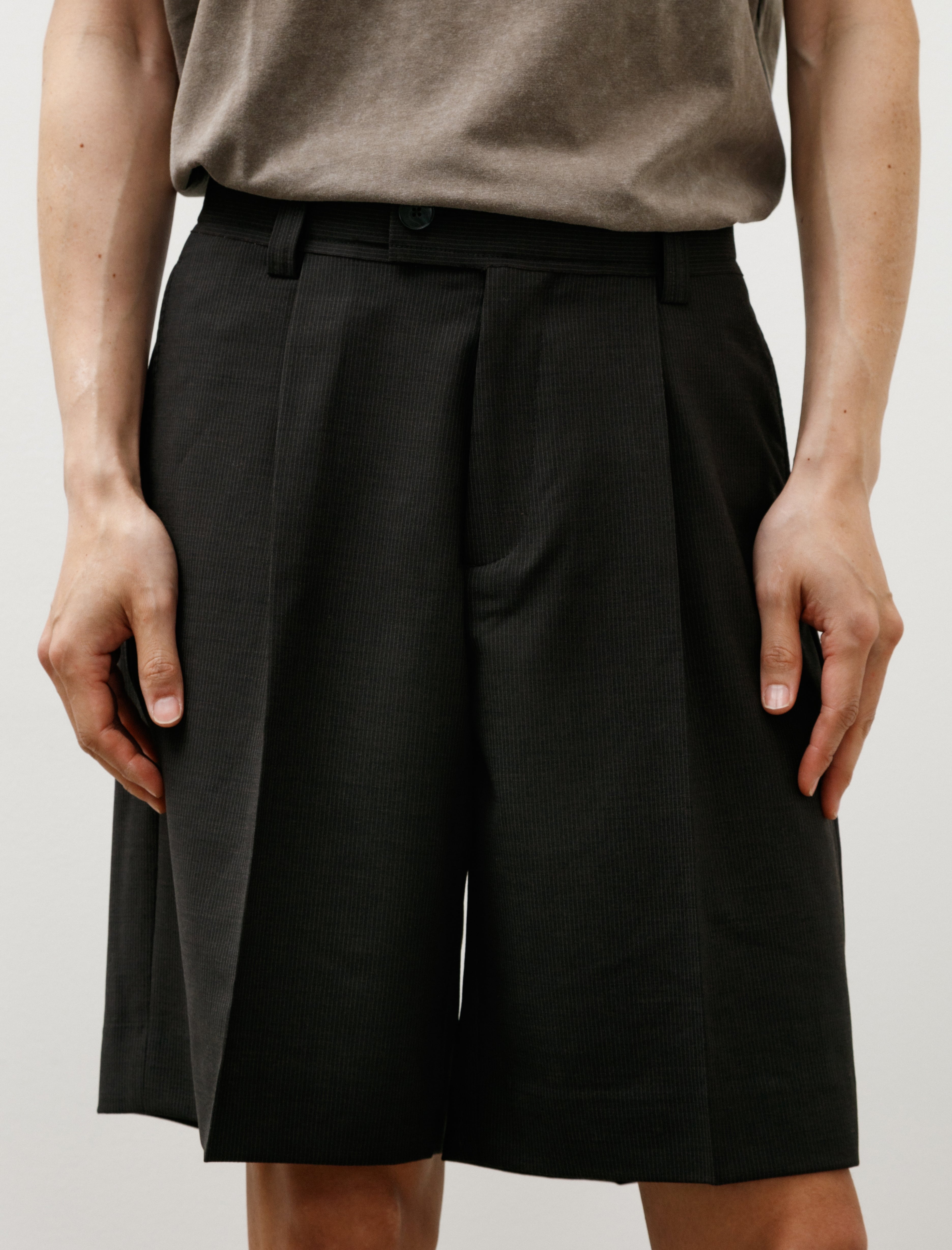 mfpen Classic Shorts Dark Grey Stripe