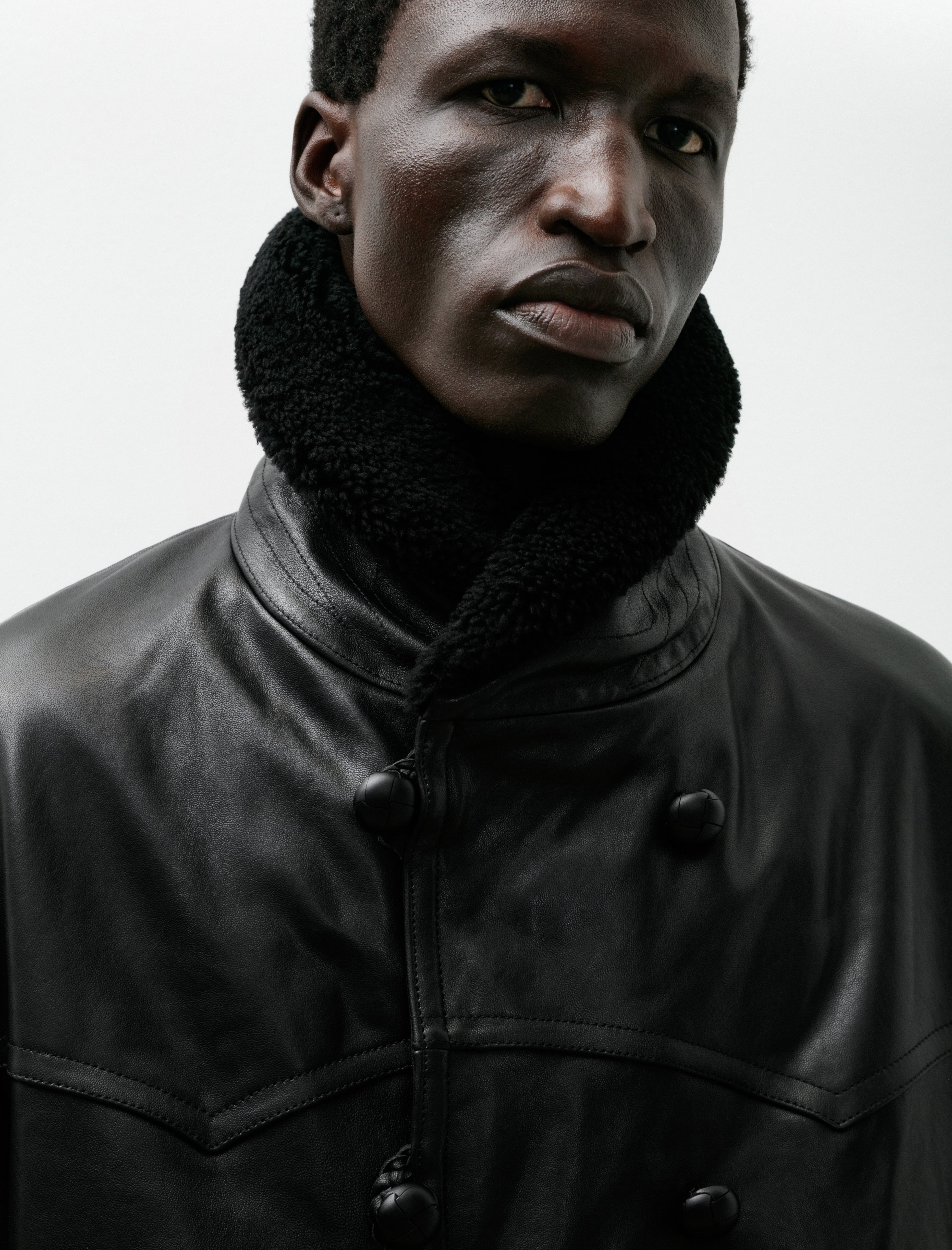 Comoli Lamb Leather Canadian Coat Black