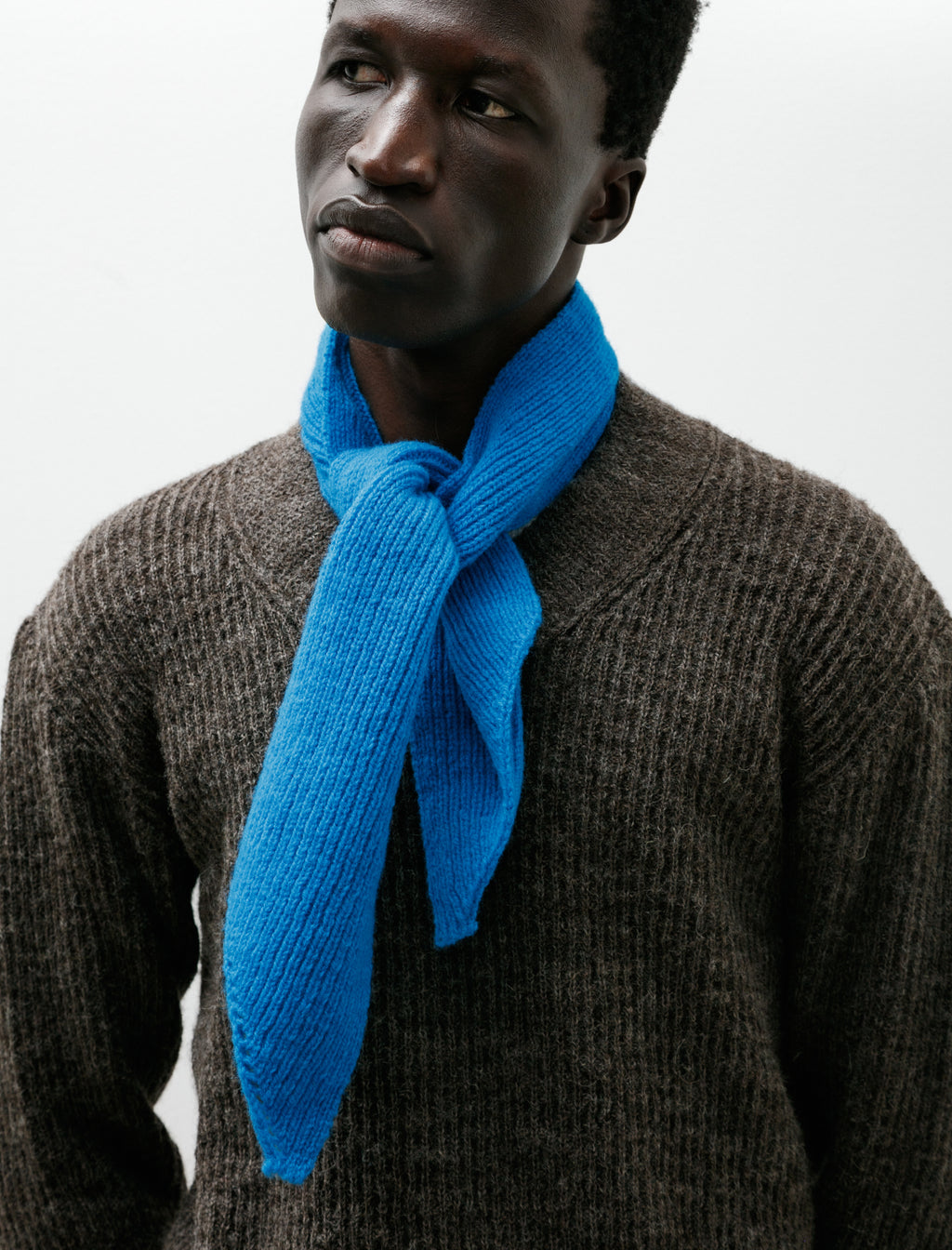 Cecile Tulkens Shetland Cravat Petrol – Neighbour