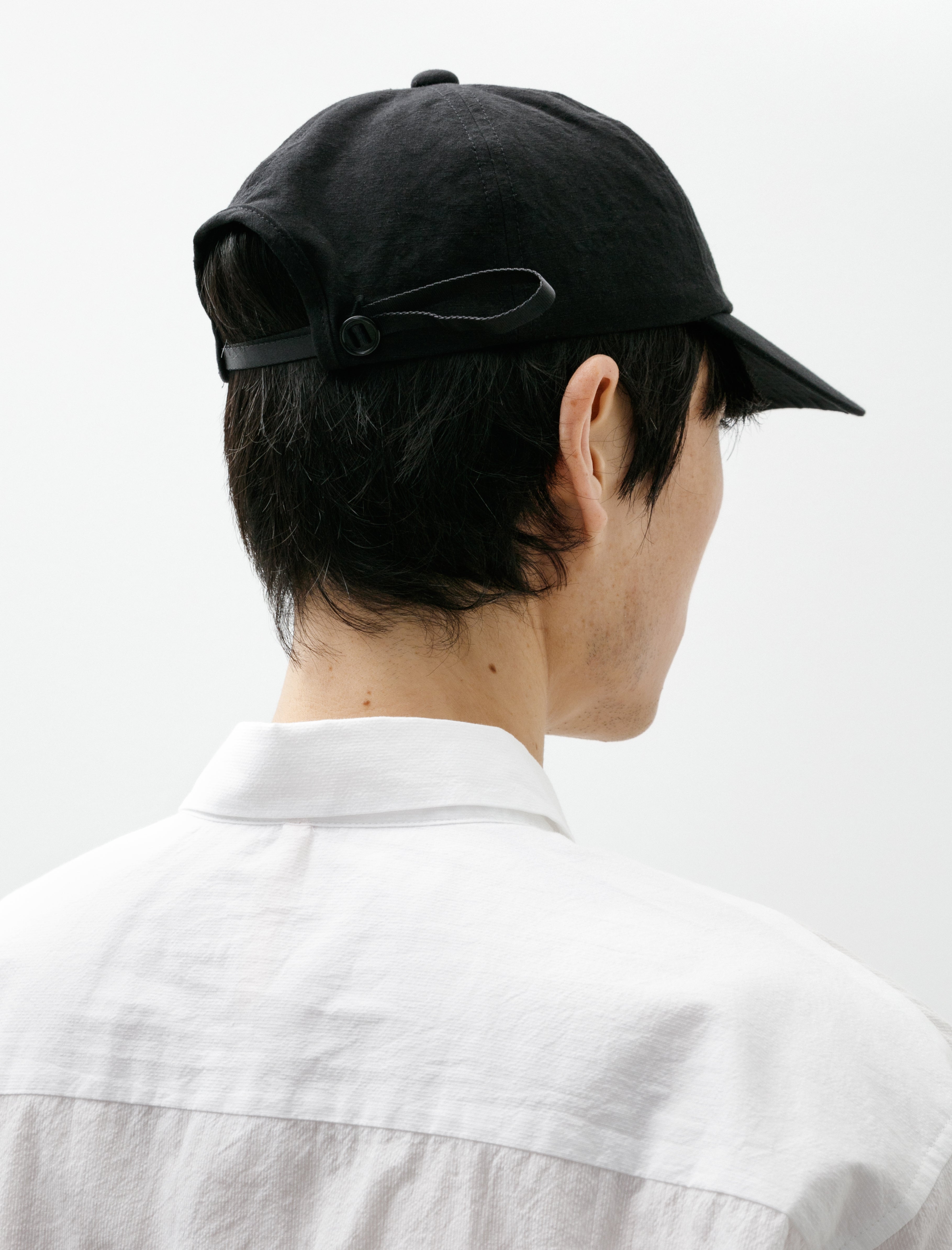 MAN-TLE R20 Cap-1 Shallow Cap Black Linen