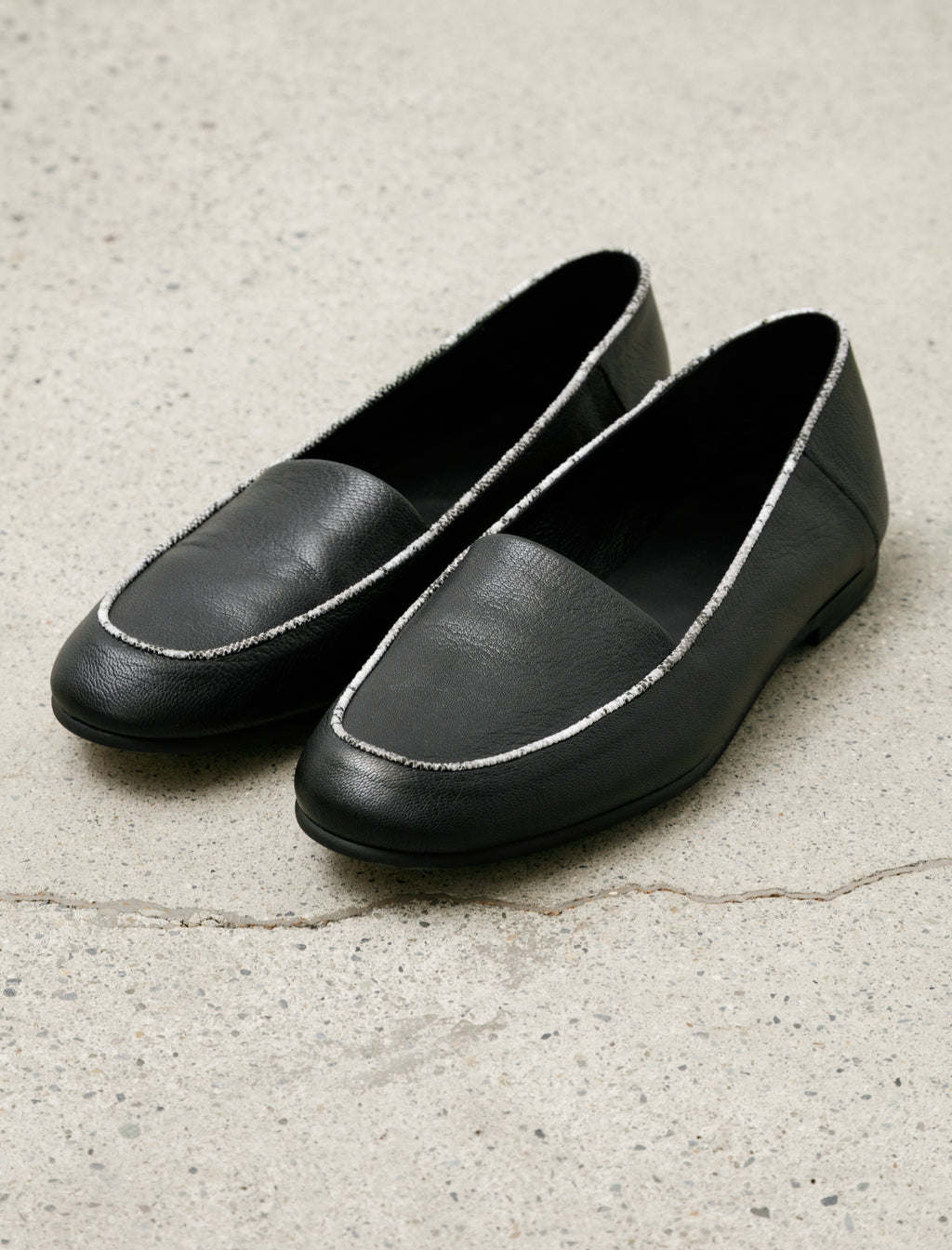 Hender Scheme Oval Moca Black Python – Neighbour