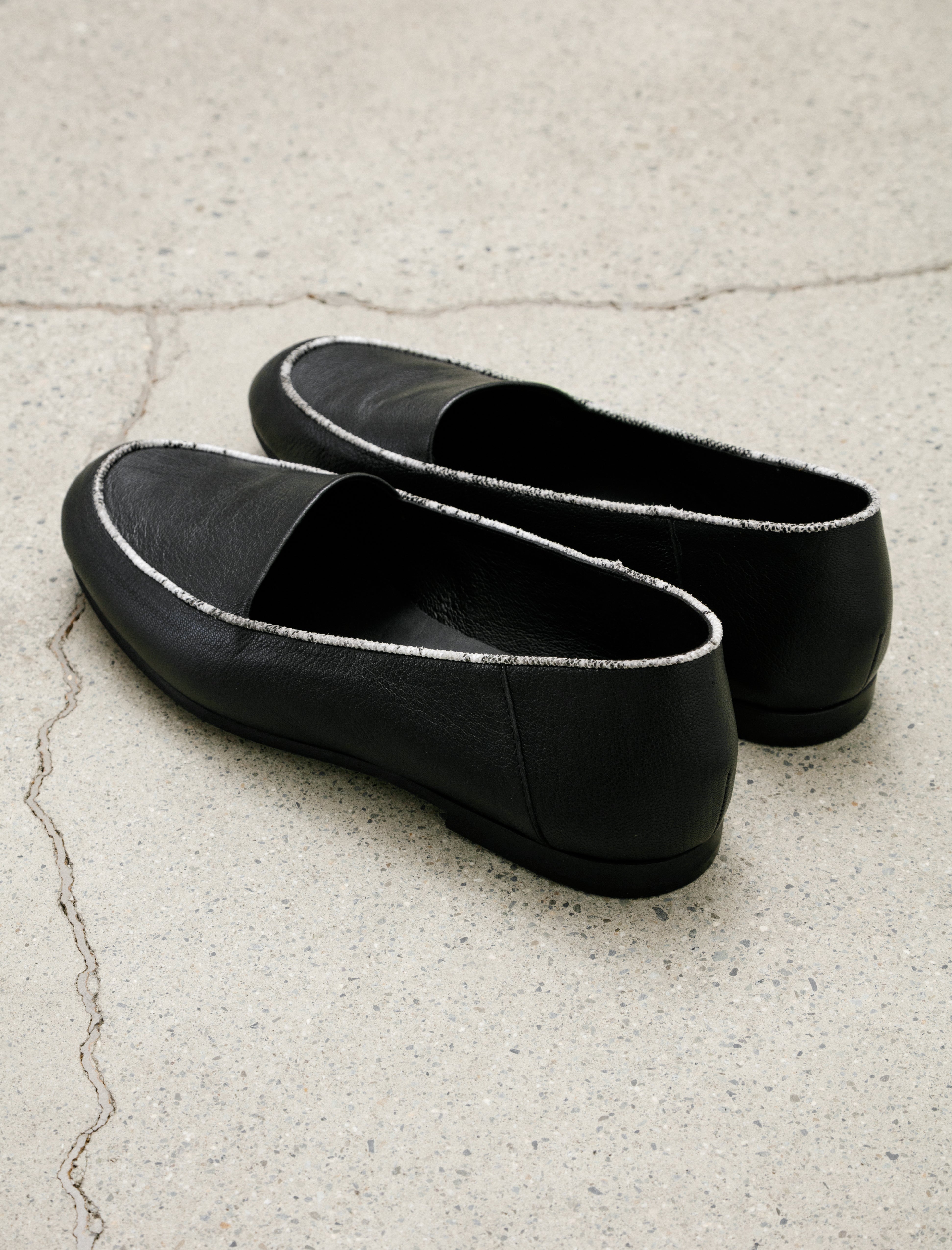 Hender Scheme Oval Moca Black Python