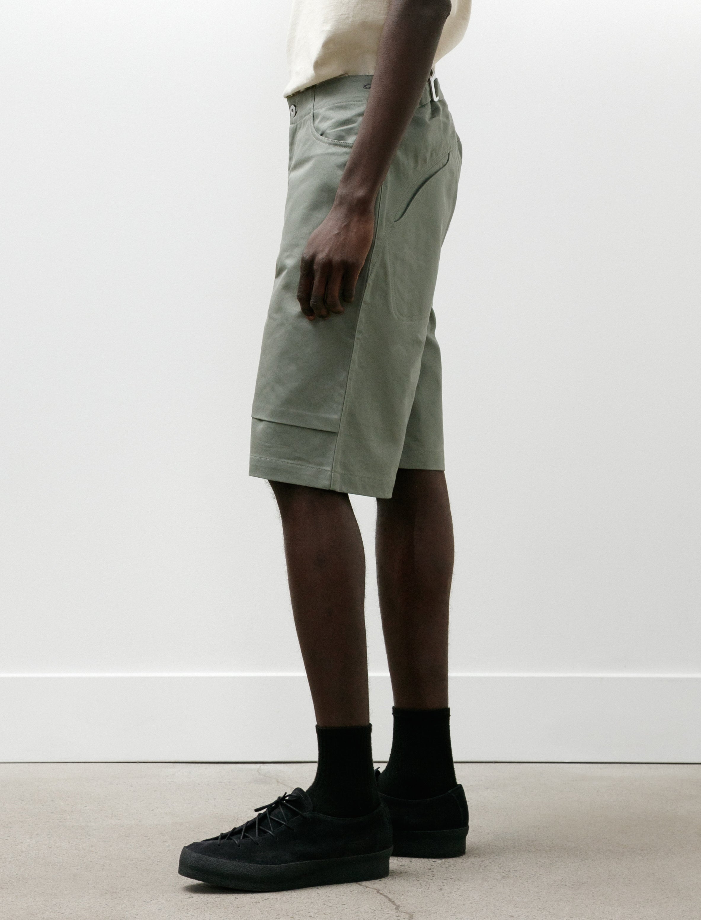 Colin Meredith Loop Claw Short Twill Olive