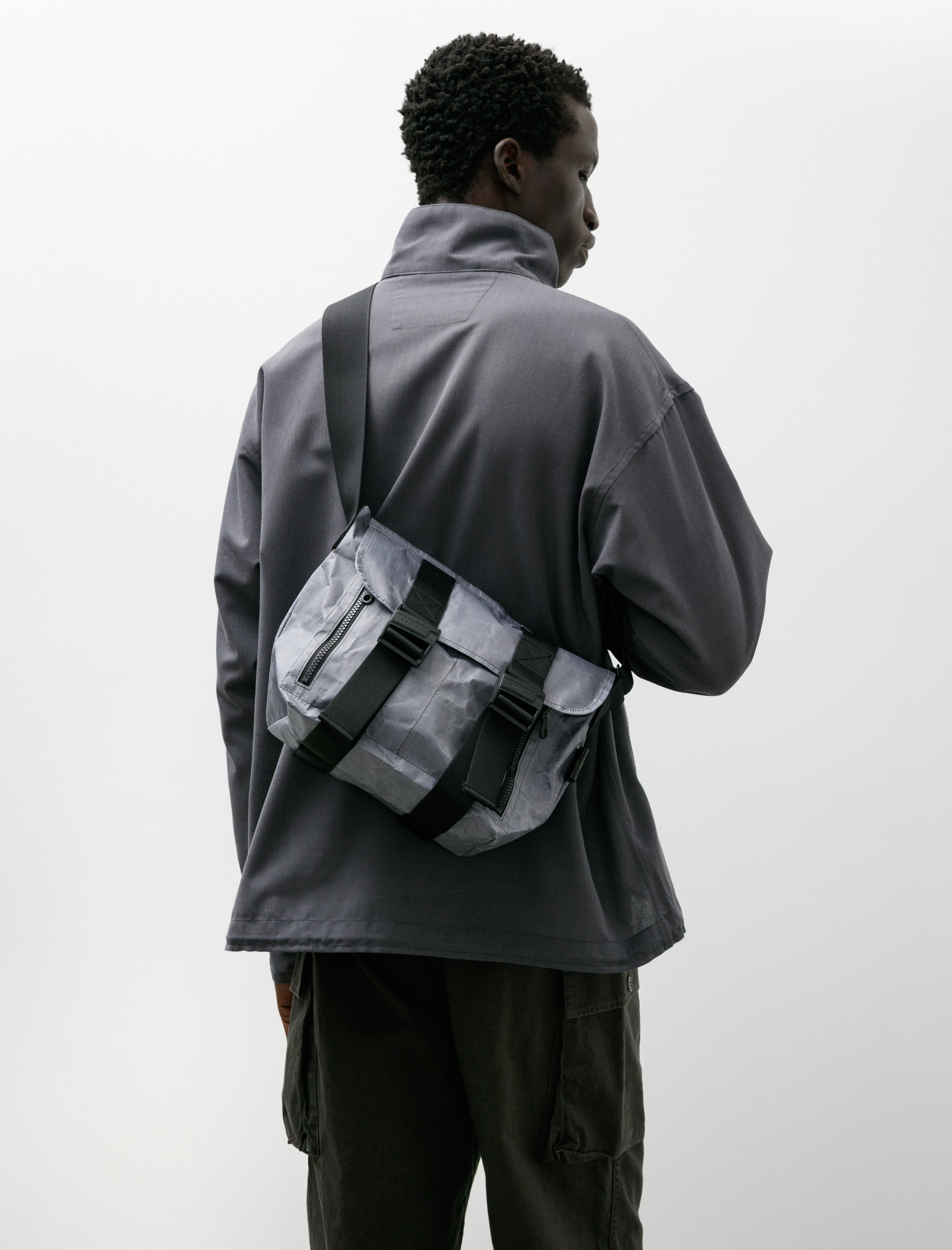 Amiacalva Dyneema Messenger Bag S Grey