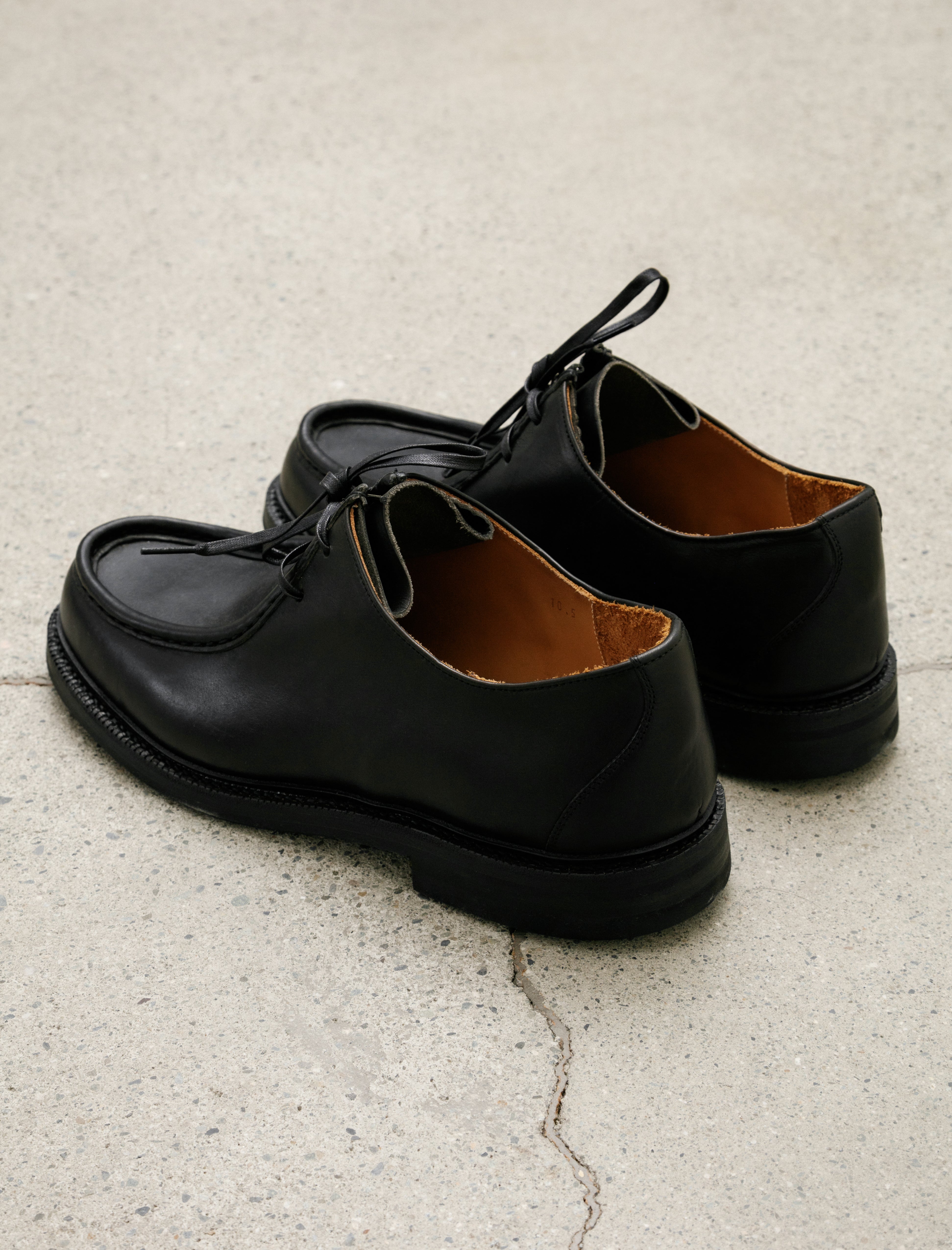 Phigvel Tirolean Shoes Black