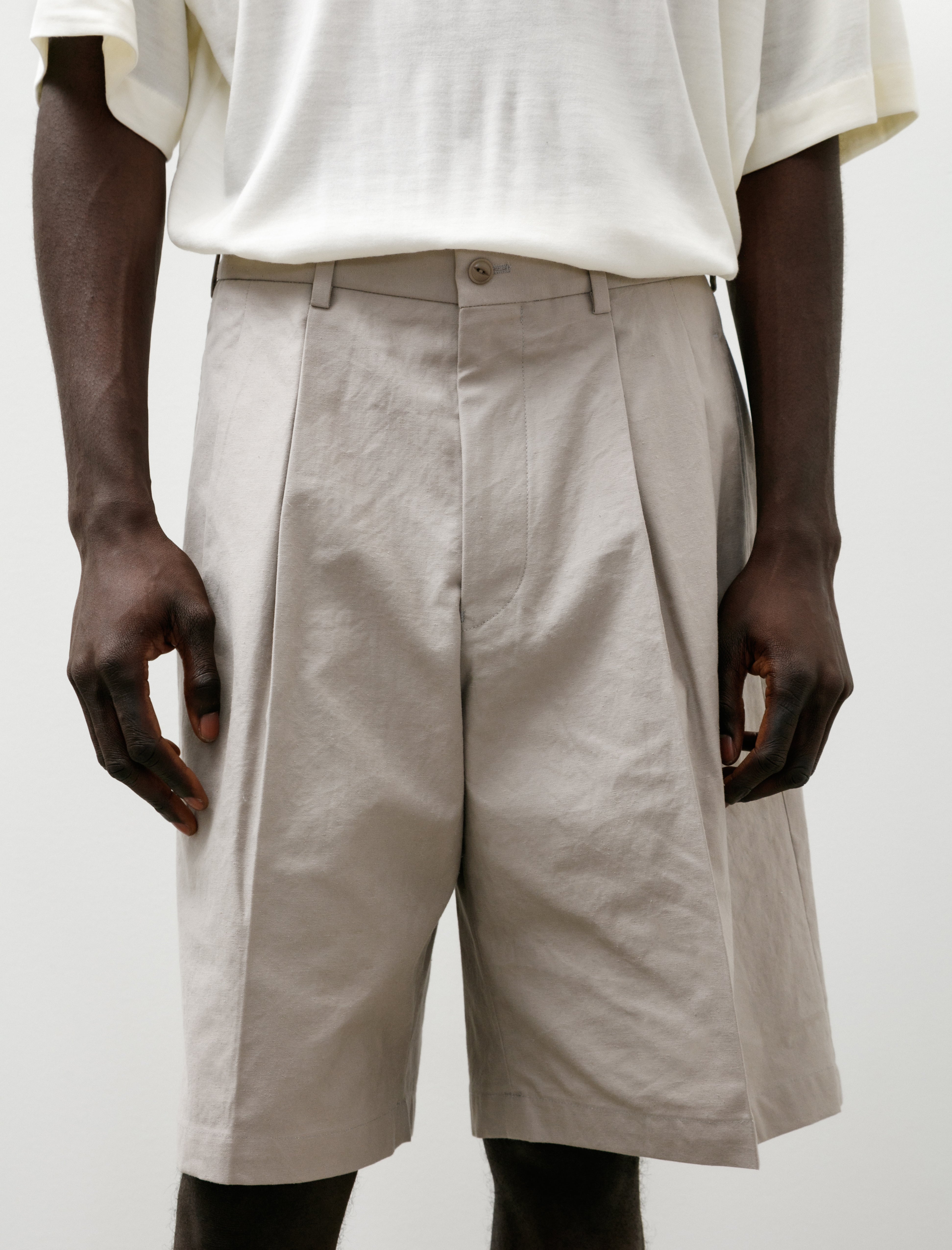 Yoko Sakamoto Double Pleated Shorts Beige