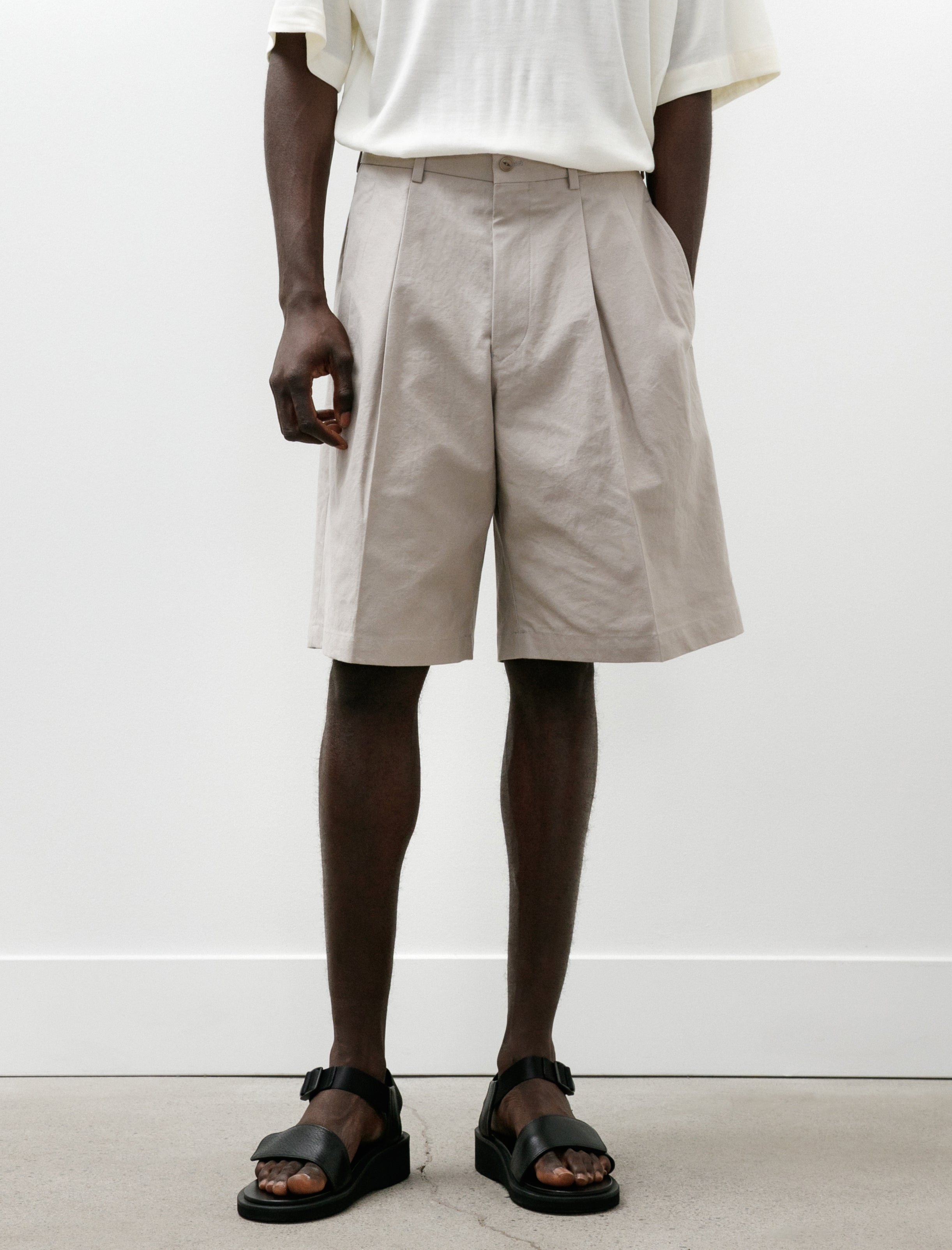 Yoko Sakamoto Double Pleated Shorts Beige