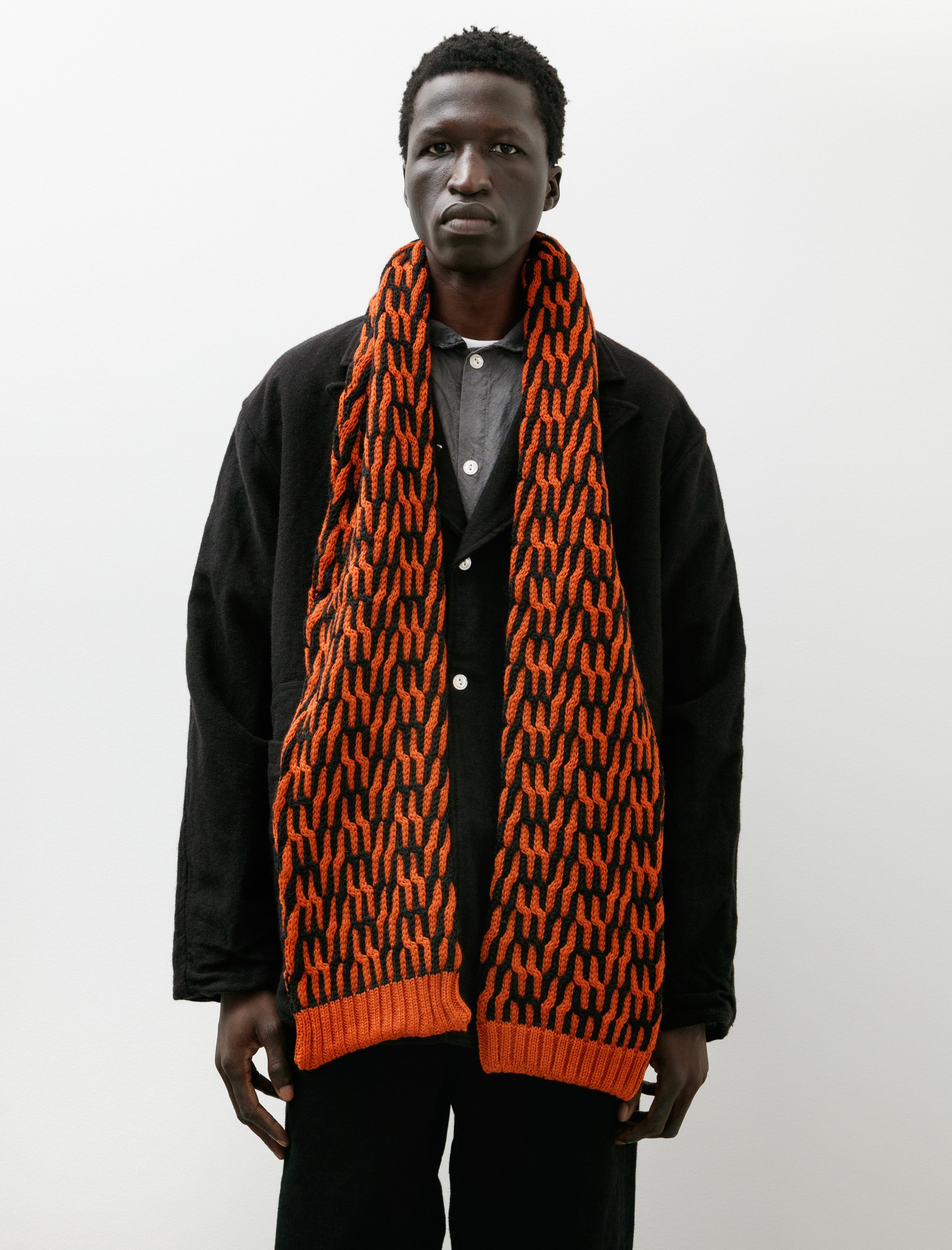 Tender 860 Permuted Cable Sleeve Scarf Two Fold Merino Wool Pimento/Black