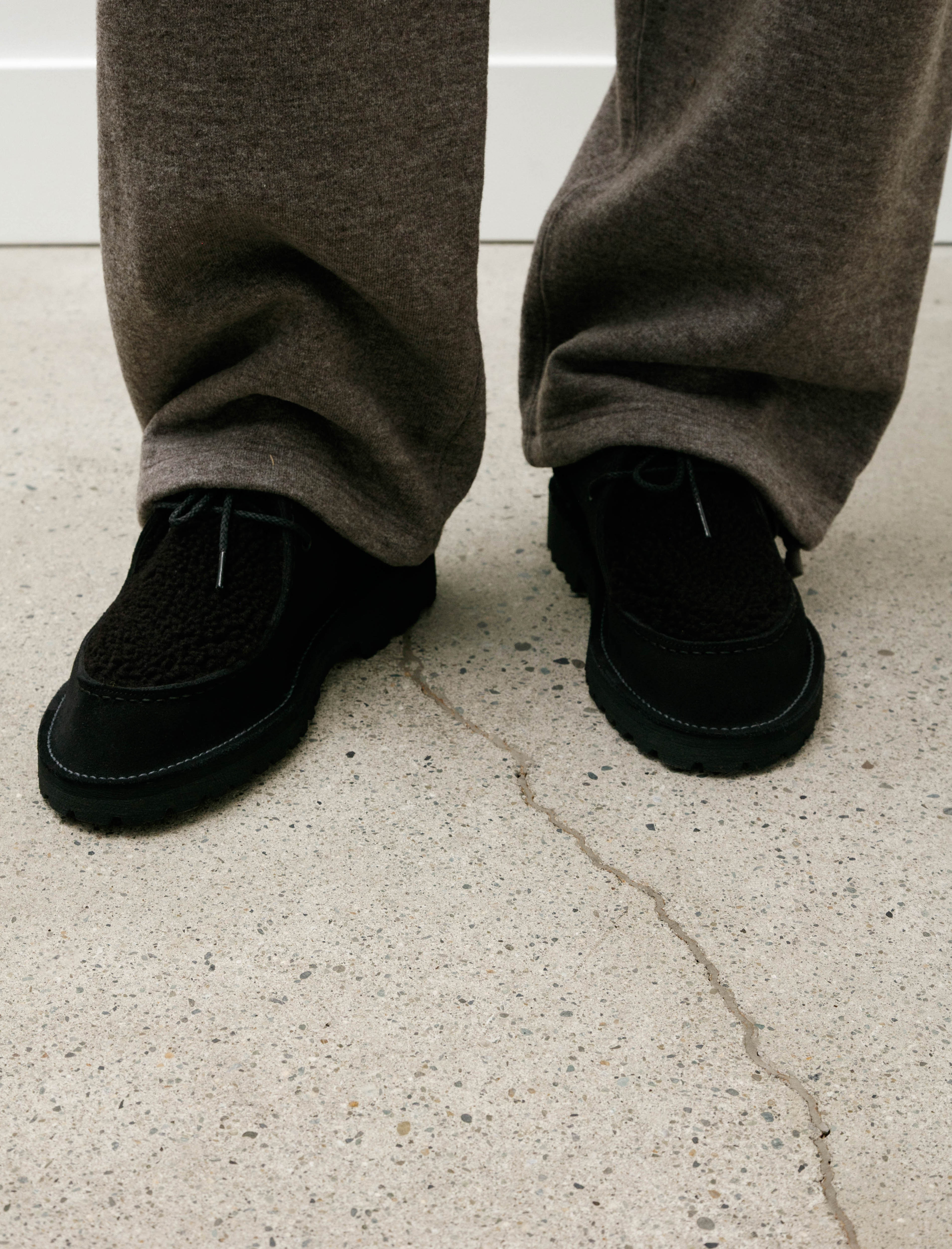 Hender Scheme Mouton Henri Shoe Black