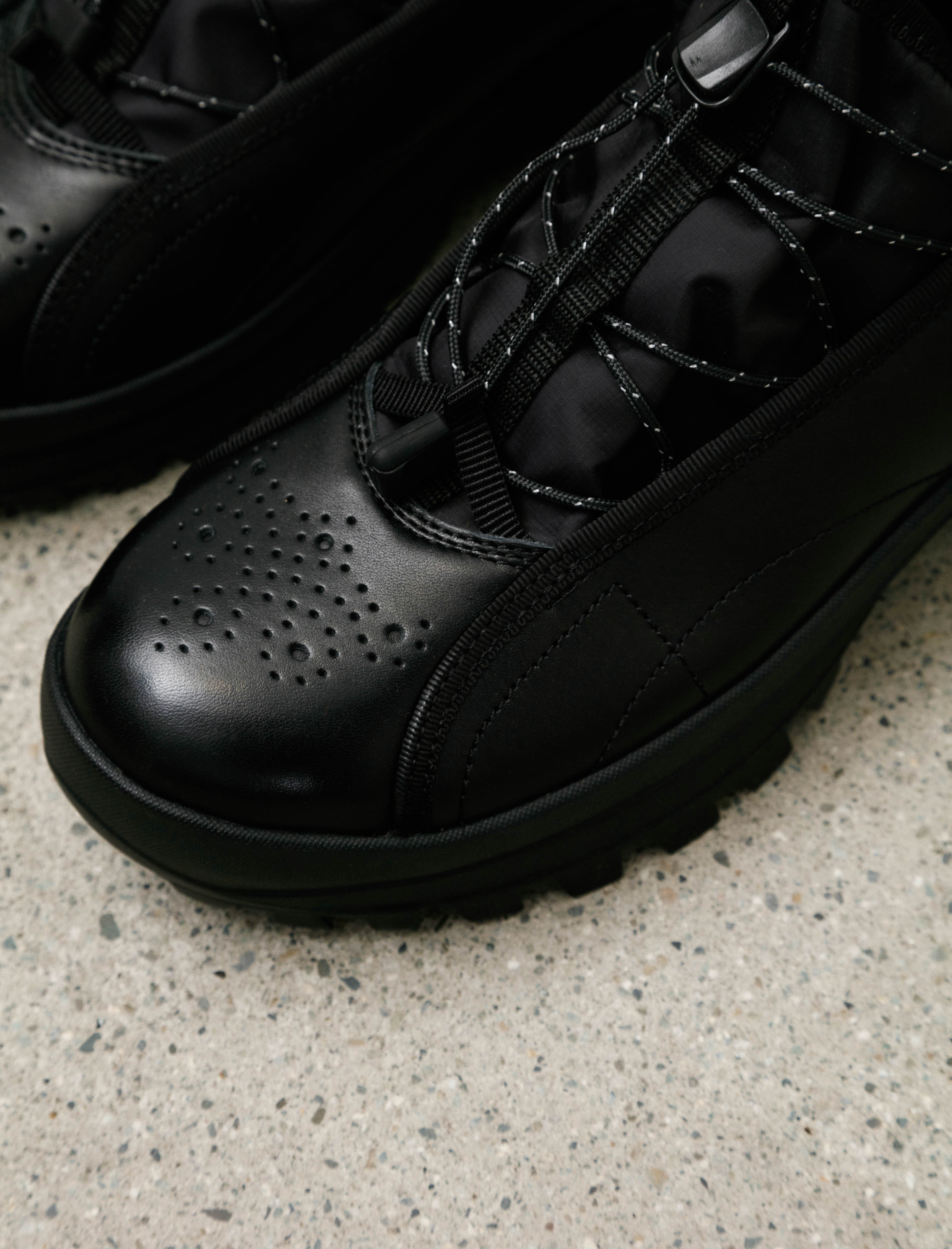 Hender Scheme Neo Tarp Trek Black