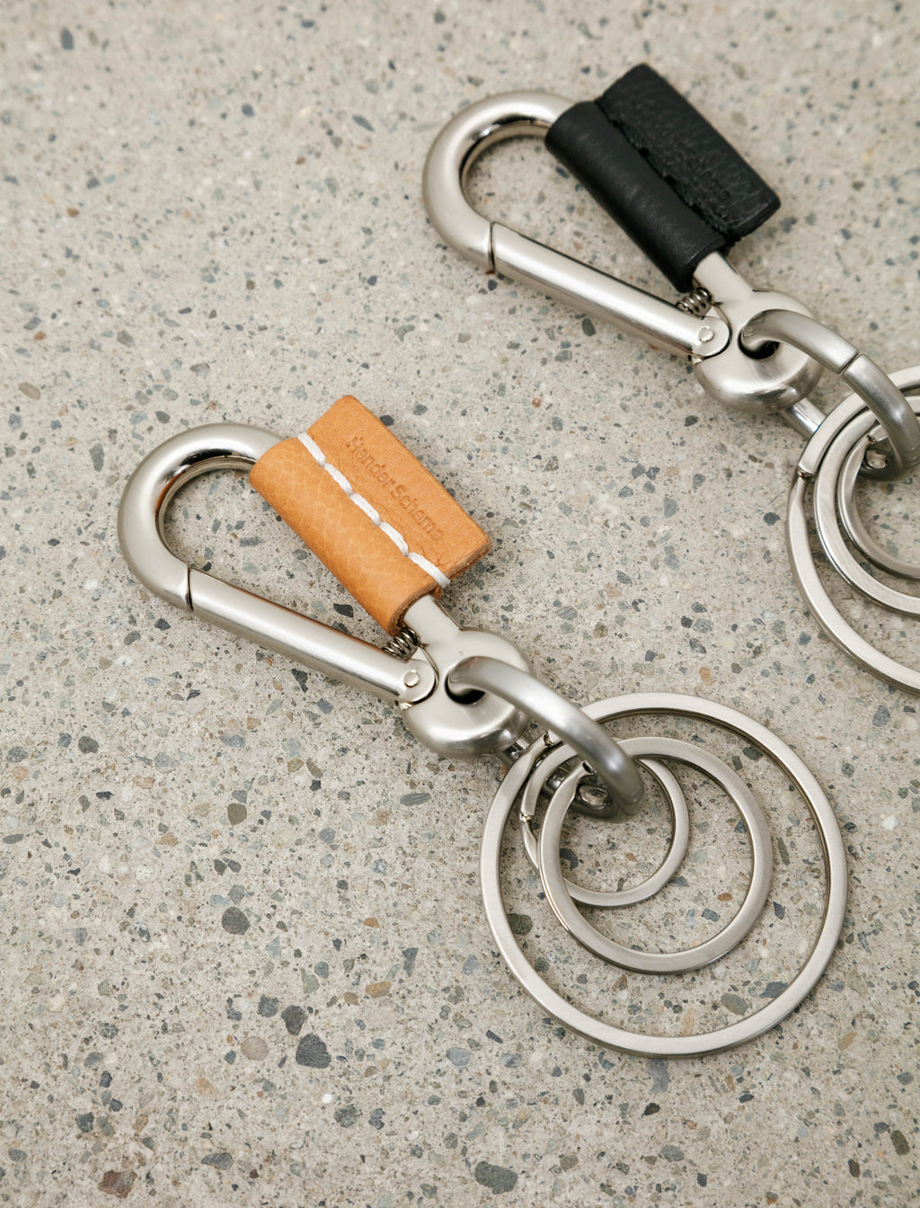 Hender Scheme Karabiner Cow Leather – Neighbour