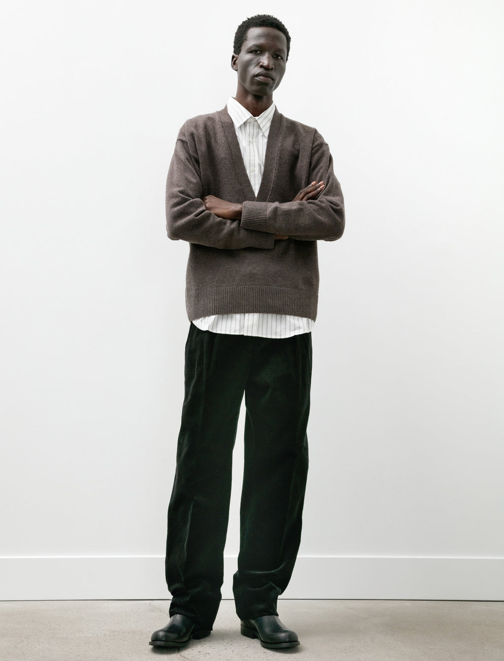 その他 NEAT Jambo Random Corduroy TAPERED BLACK nbrmenoct302025jamesecomm-