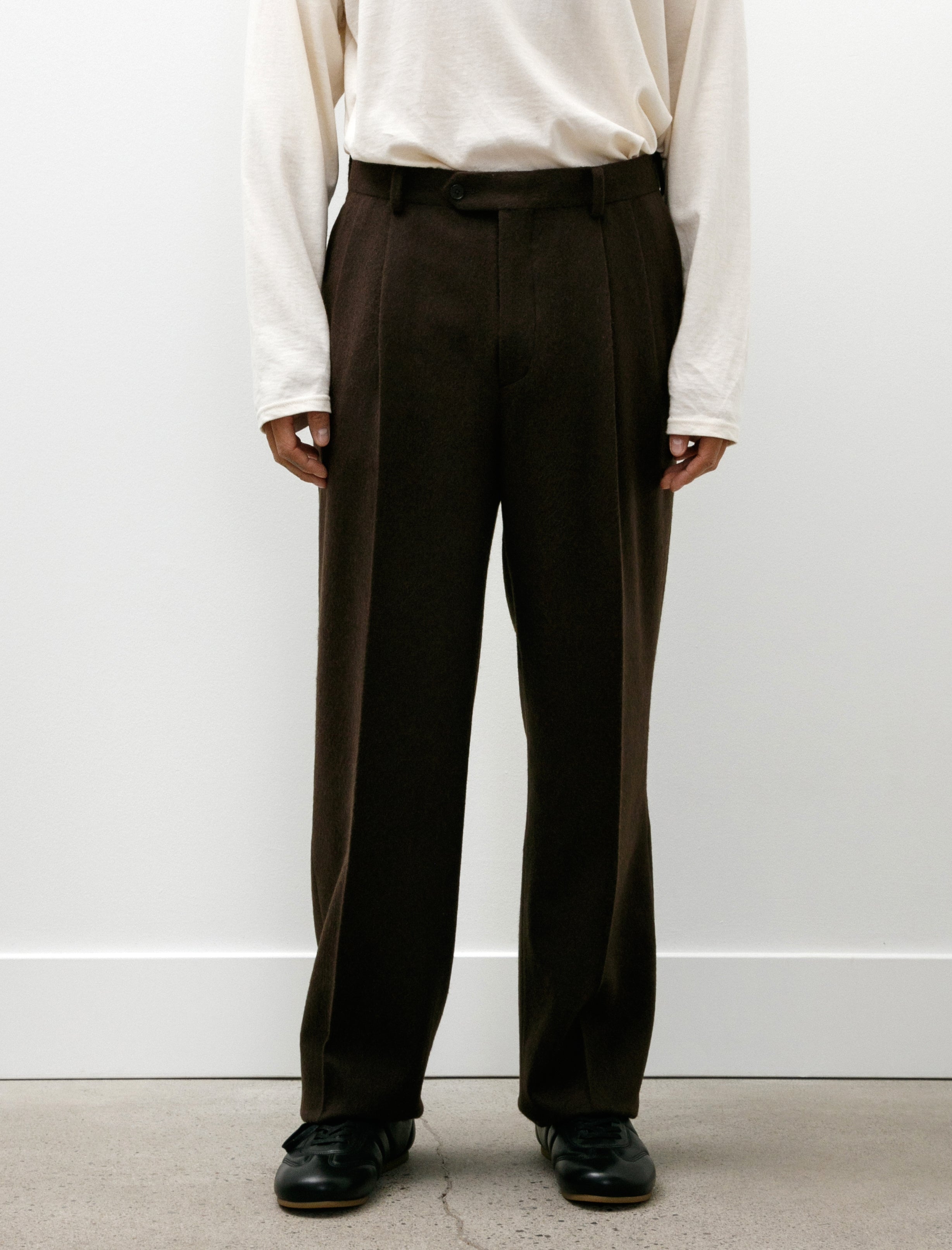 Auralee Baby Camel Flannel Two-Tuck Slacks Dark Brown