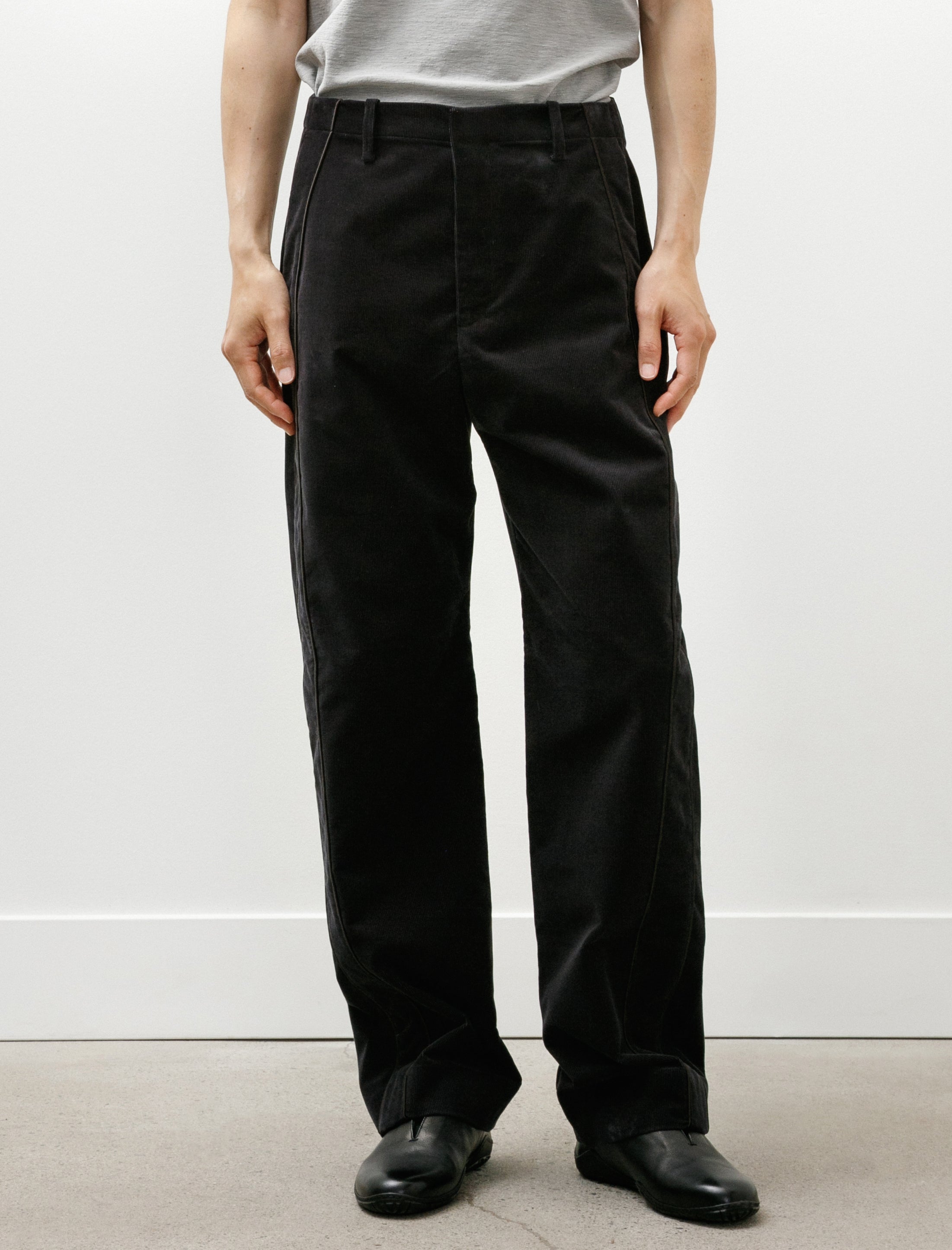 Derrick Cord Transit Trouser Corduroy Ash Black