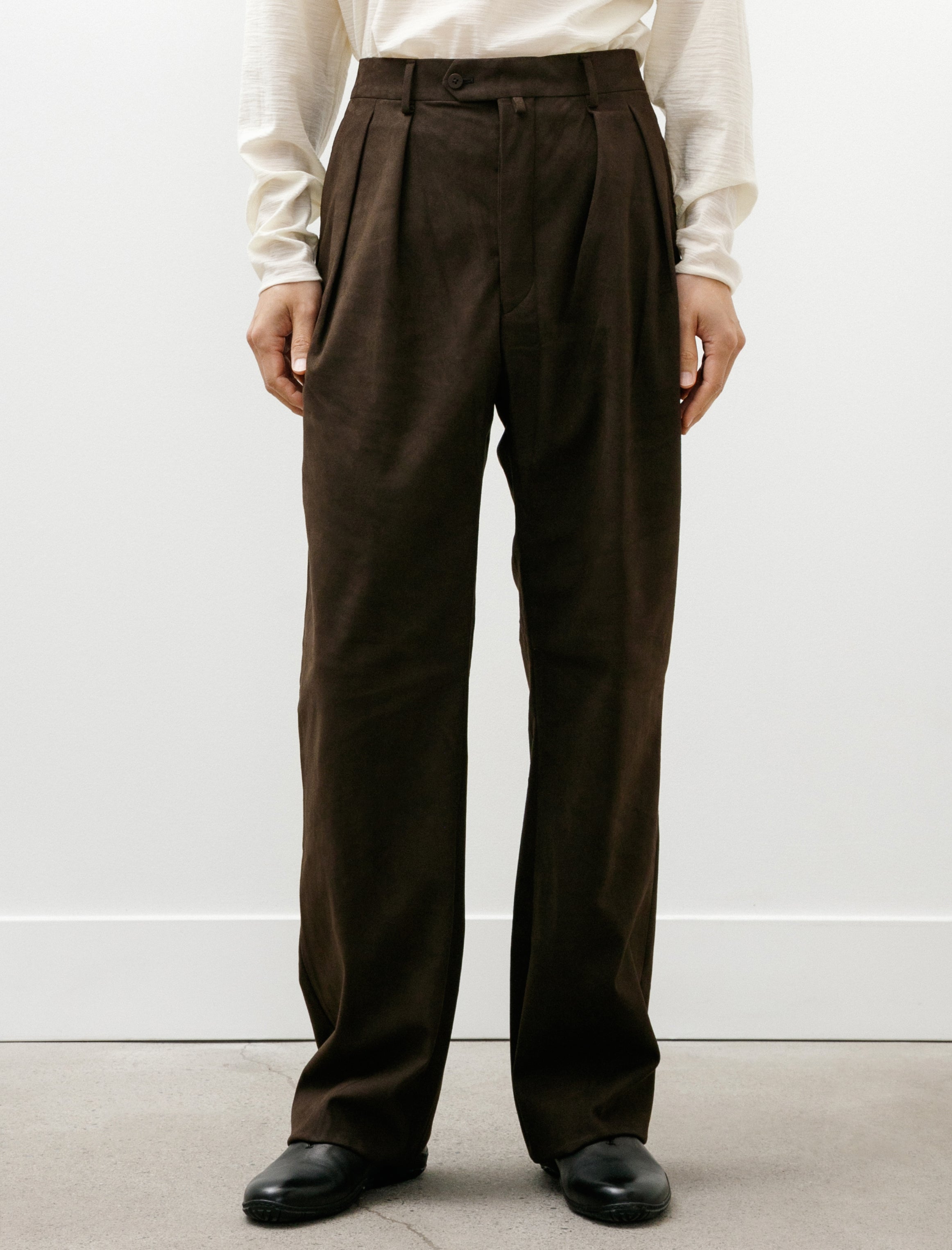 Neat Like a Suede Wide Dark Brown