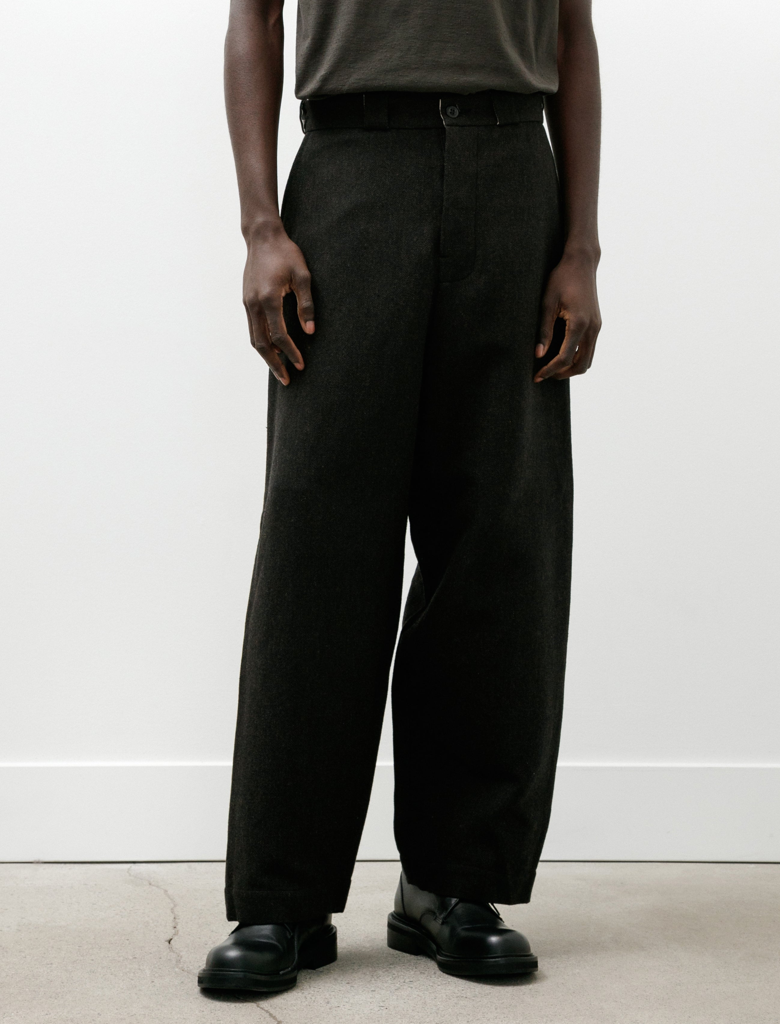 Evan Kinori Flat Front Pant Wool Linen Herringbone Black Brown