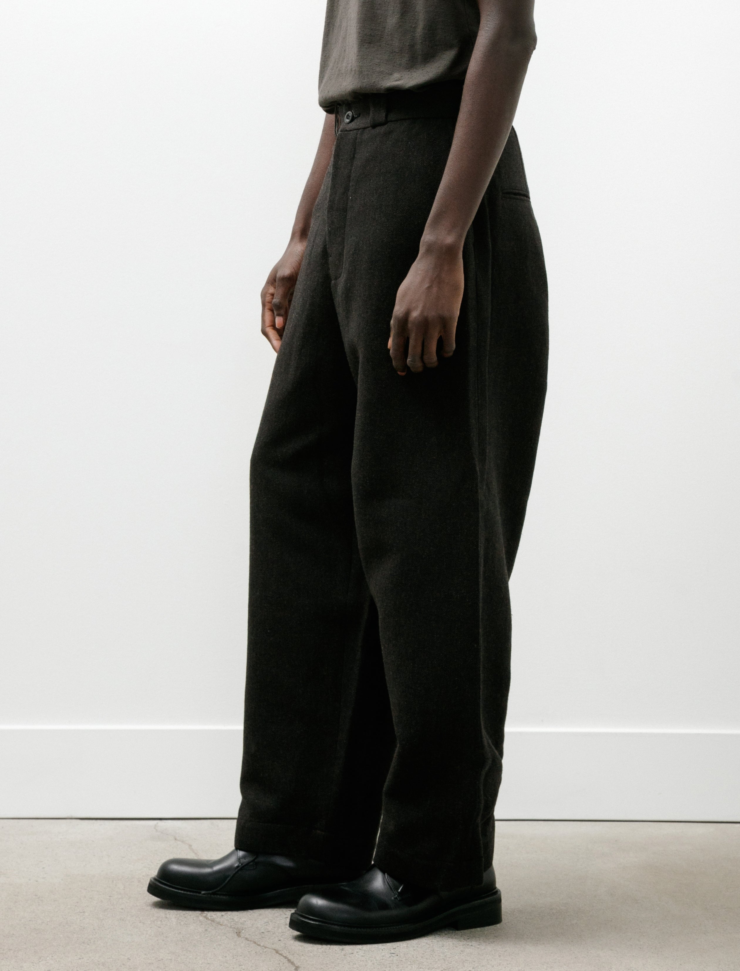 Evan Kinori Flat Front Pant Wool Linen Herringbone Black Brown