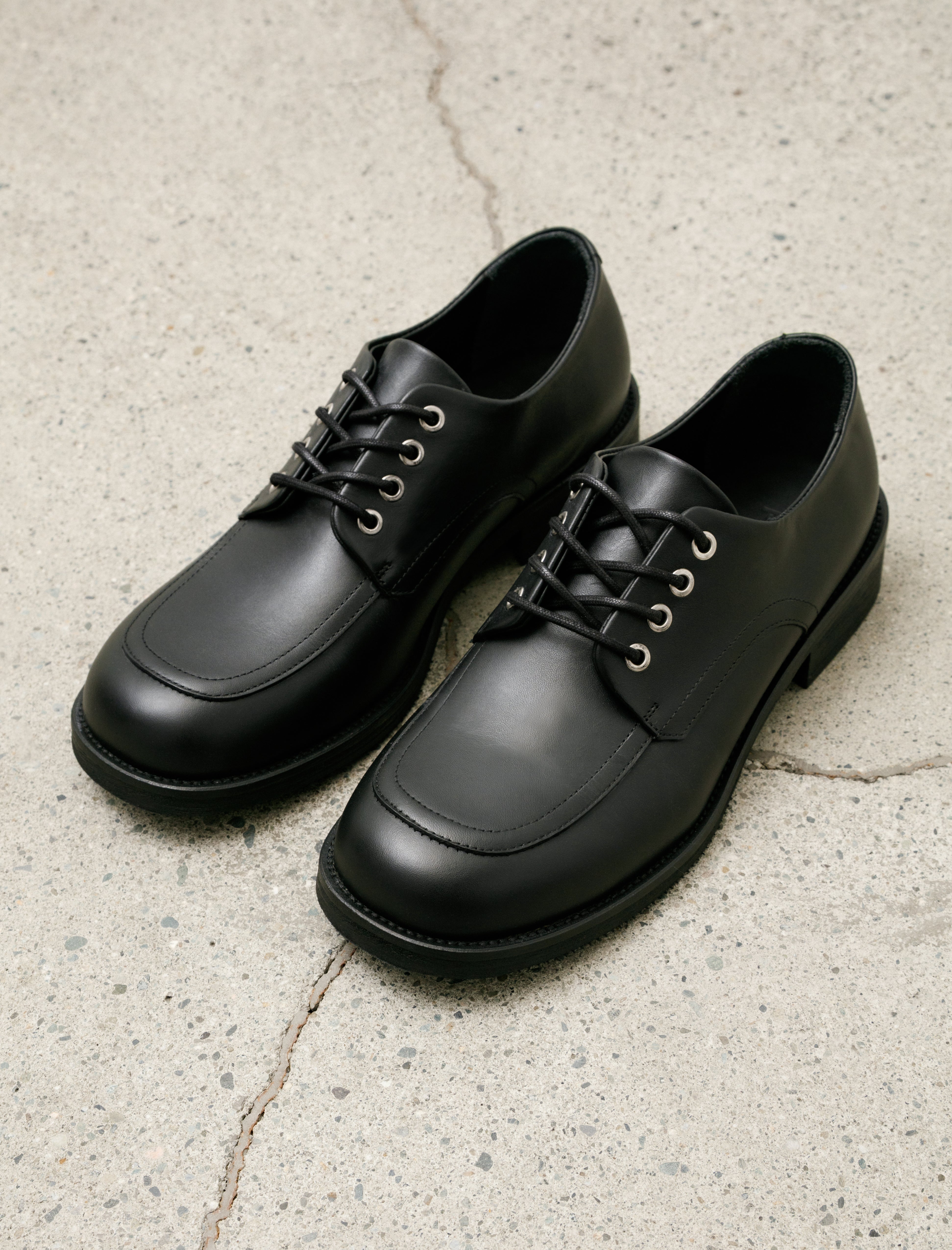 Paracia Old Buster Calfskin Black