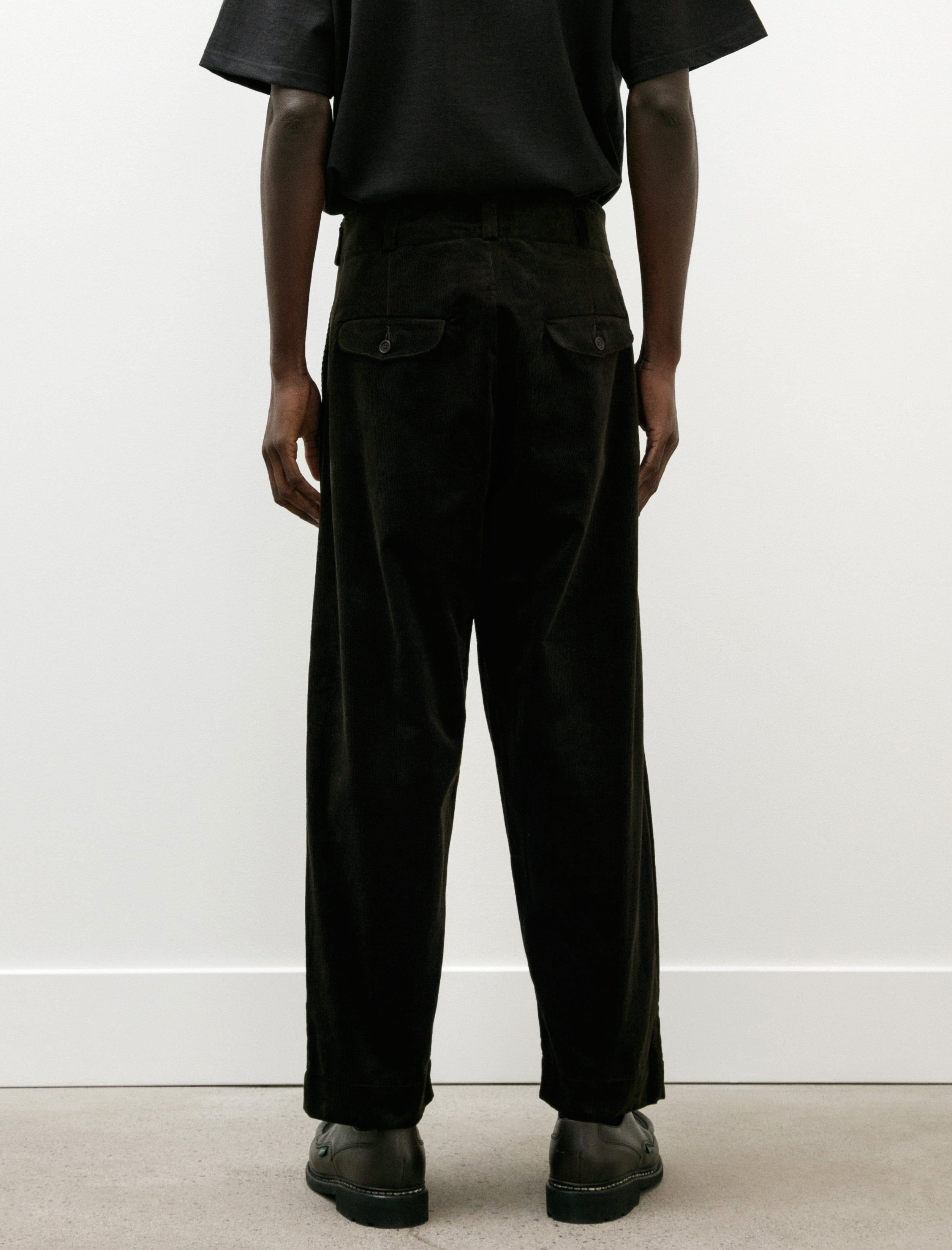 Evan Kinori Two Pleat Pant Cotton Corduroy Dark Olive