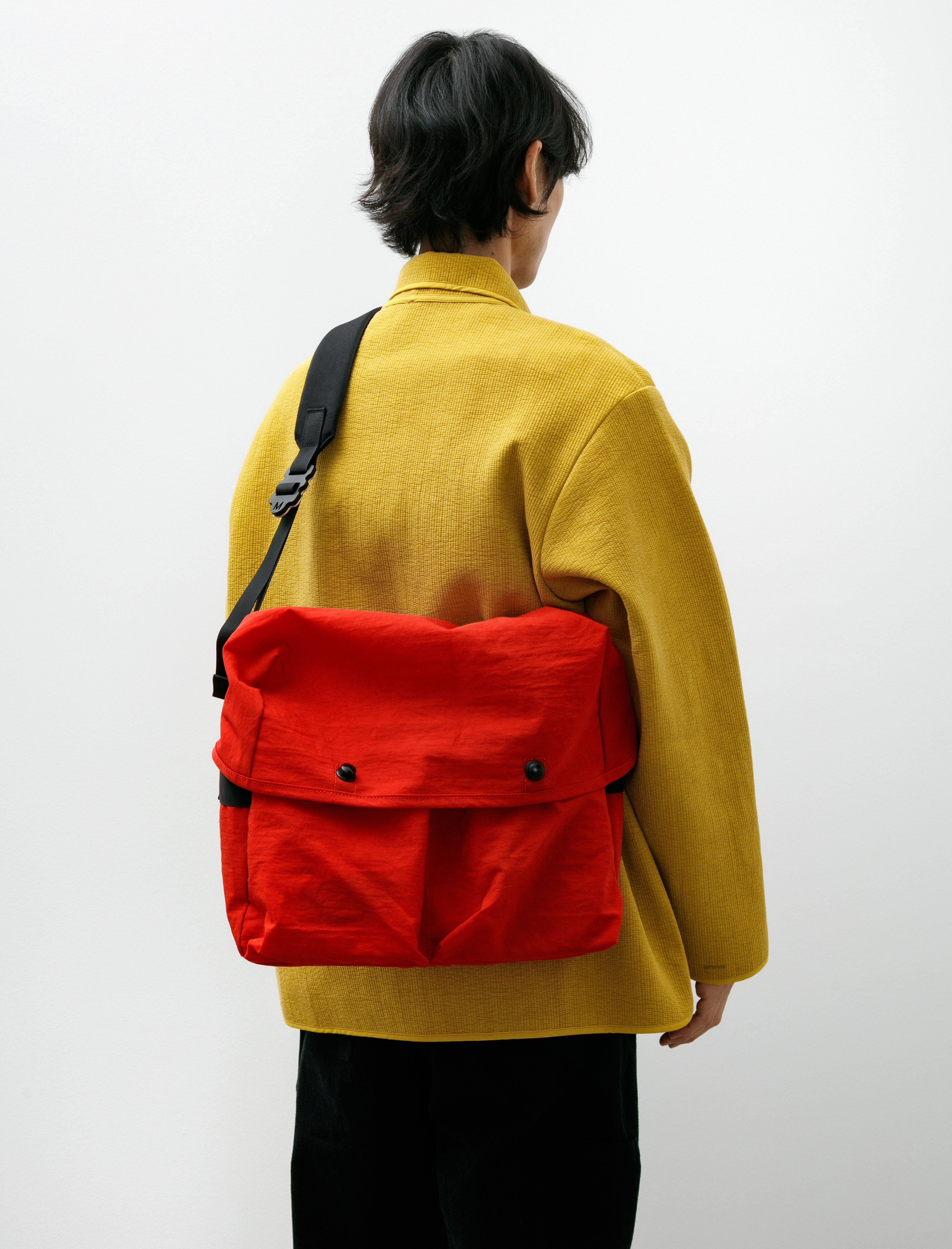 MAN-TLE R19 Gear-4 Mini Messenger Waratah Nylon